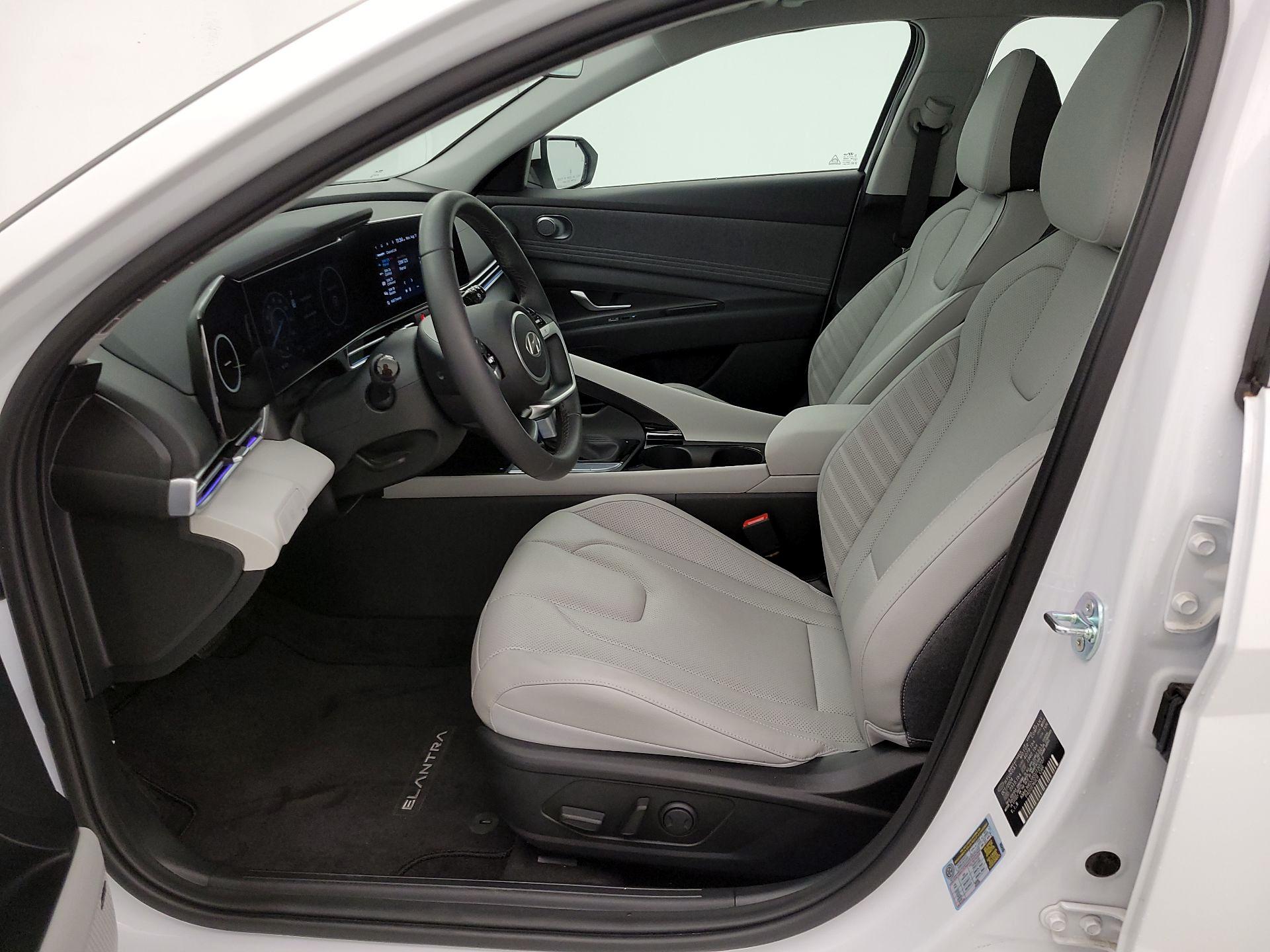 Thumbnail: 2025 Hyundai Elantra - 11