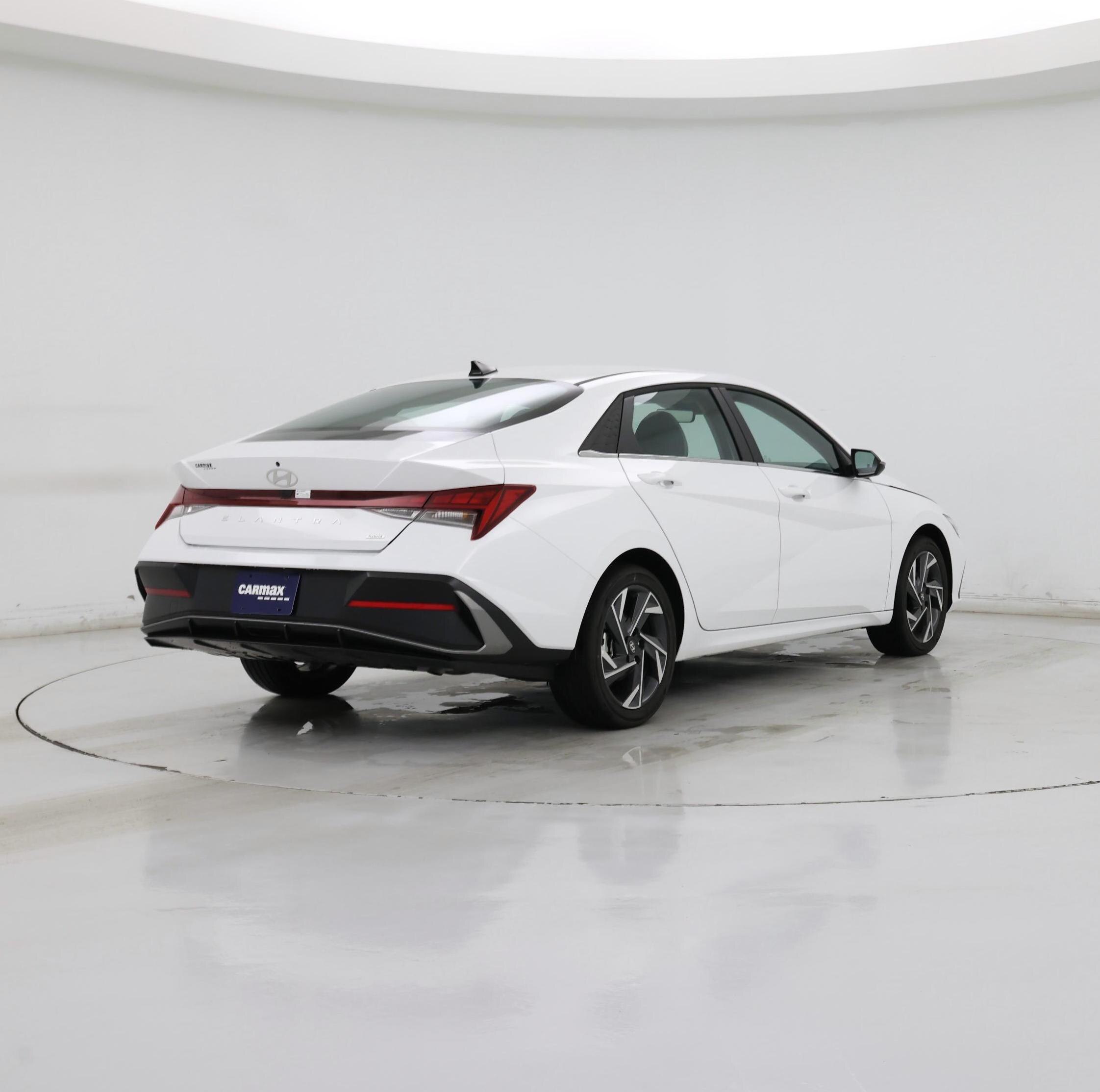 Thumbnail: 2025 Hyundai Elantra - 8