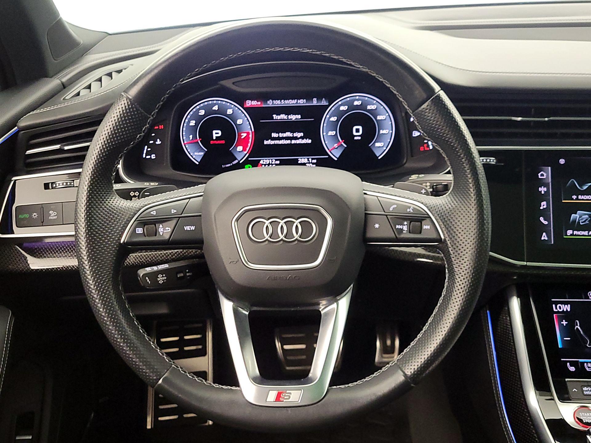 Thumbnail: 2021 Audi SQ7 - 10