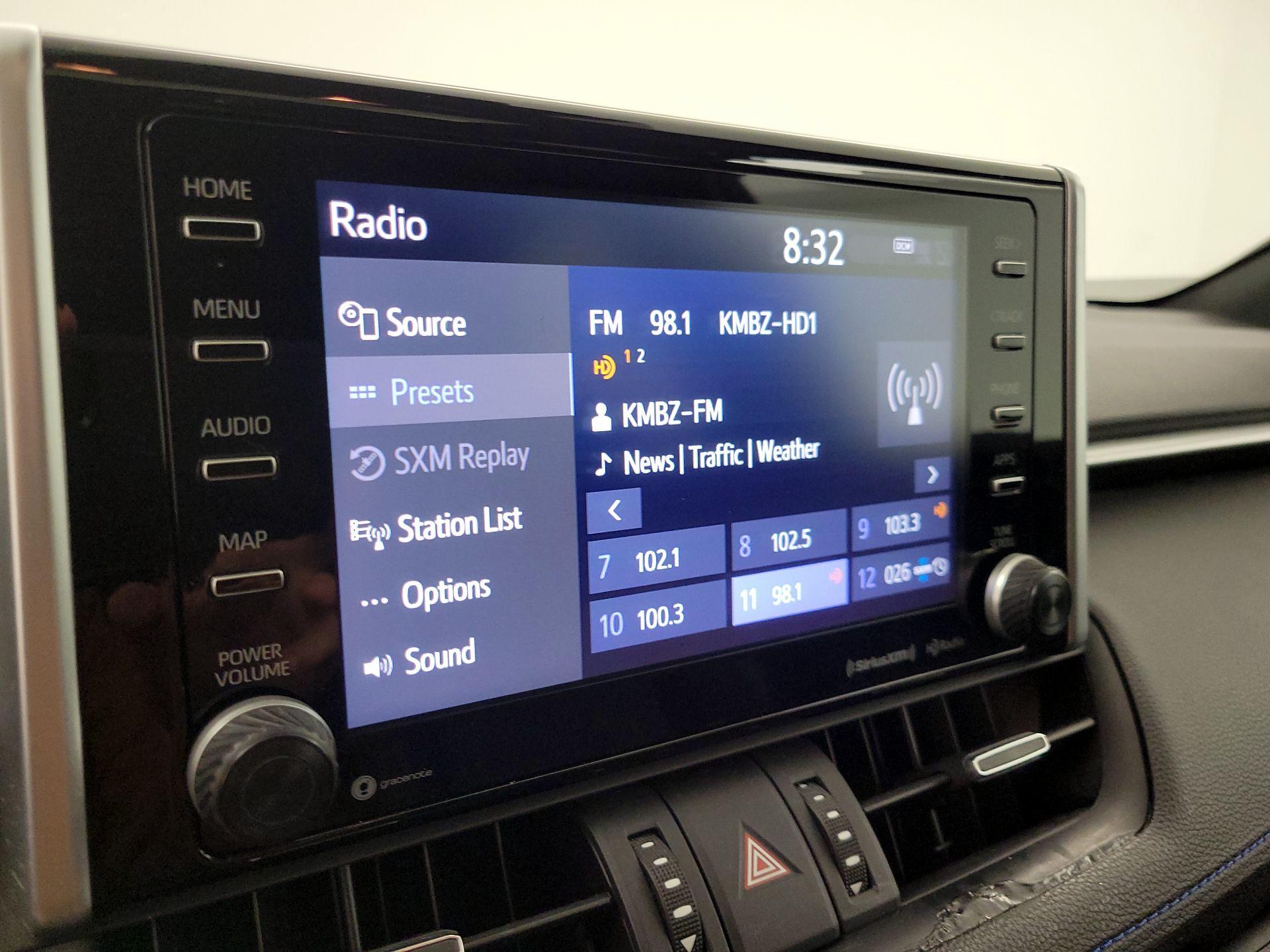 Thumbnail: 2019 Toyota RAV4 - 15