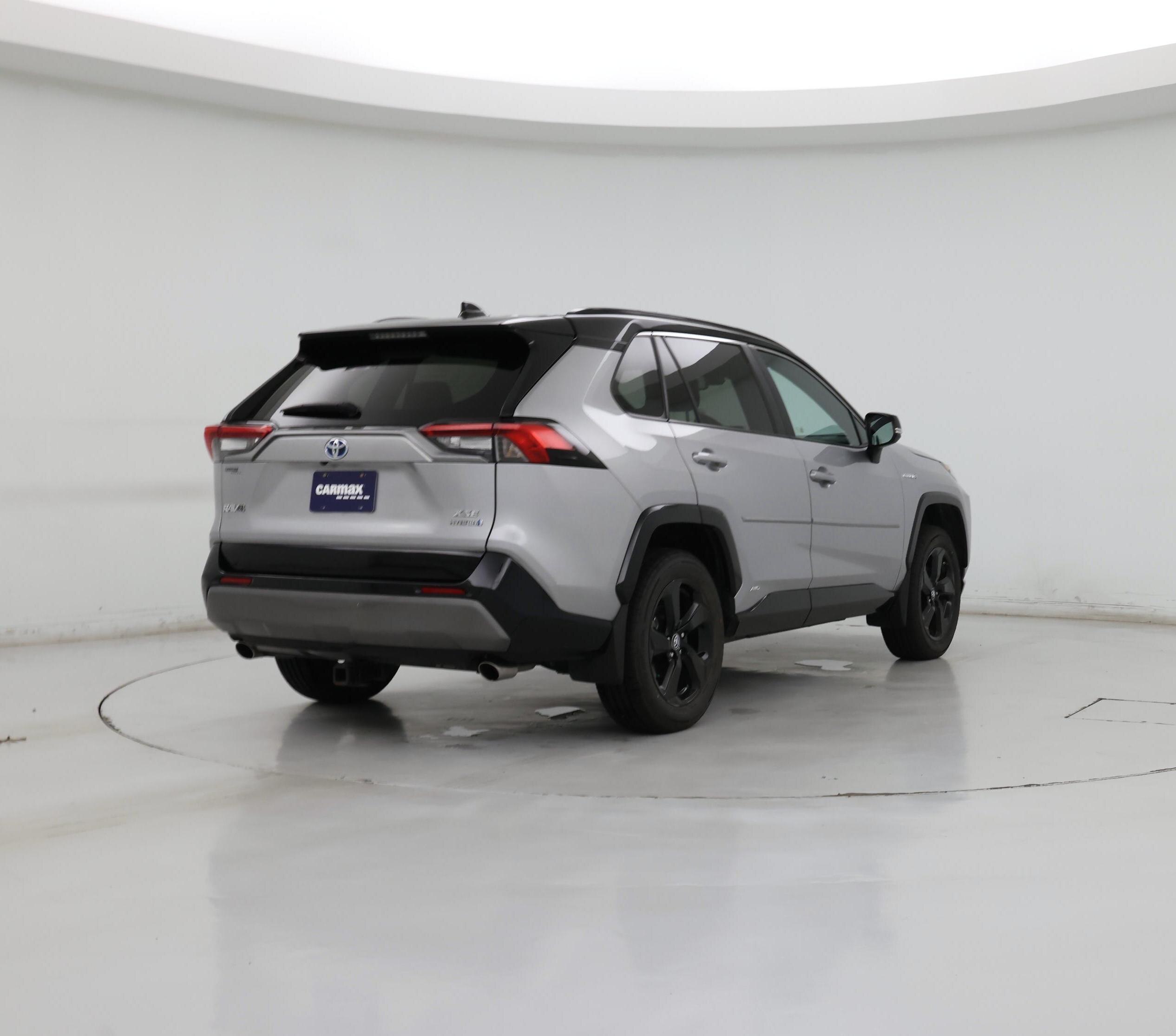 Thumbnail: 2019 Toyota RAV4 - 8