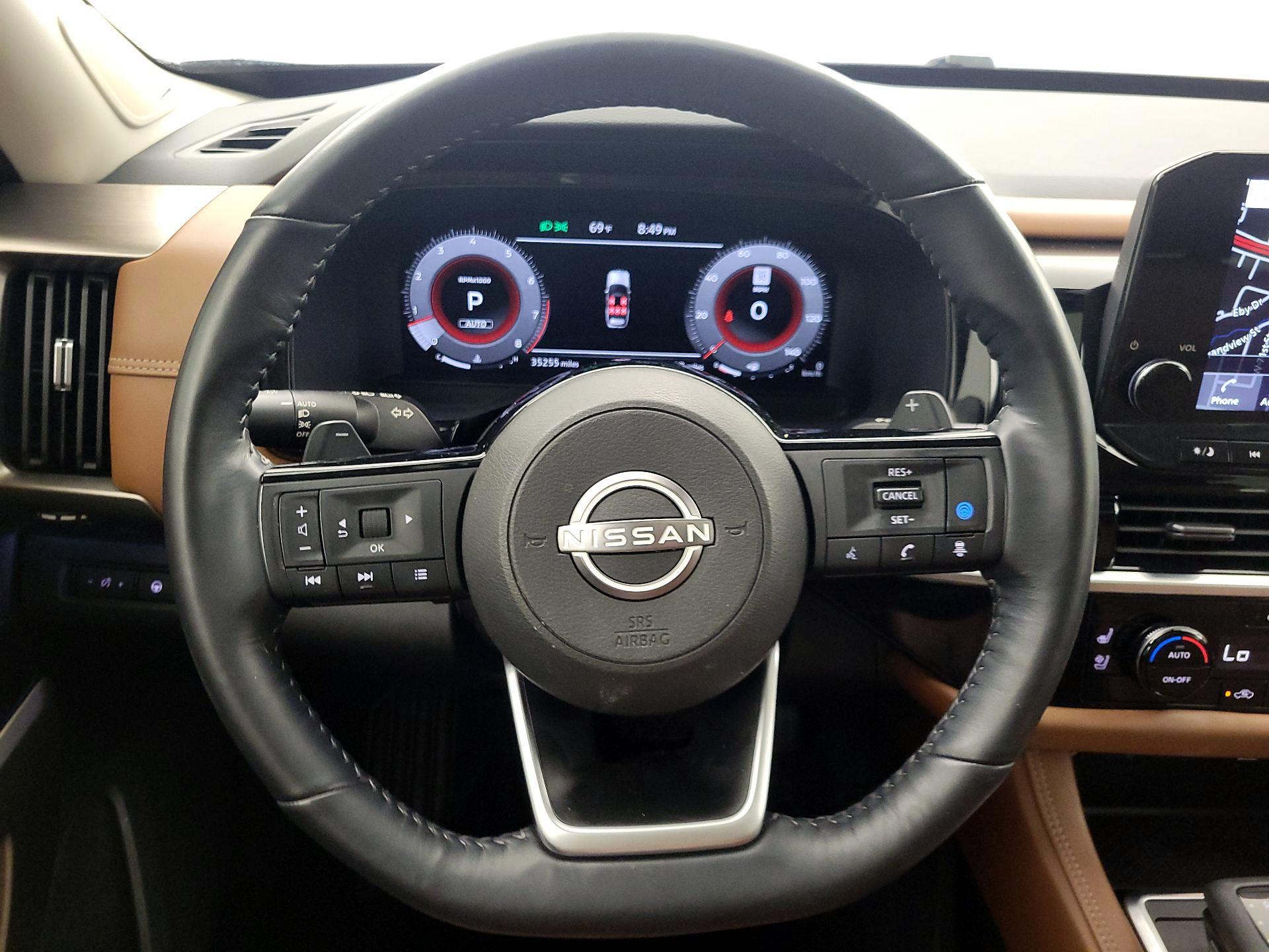 Thumbnail: 2023 Nissan Pathfinder - 10