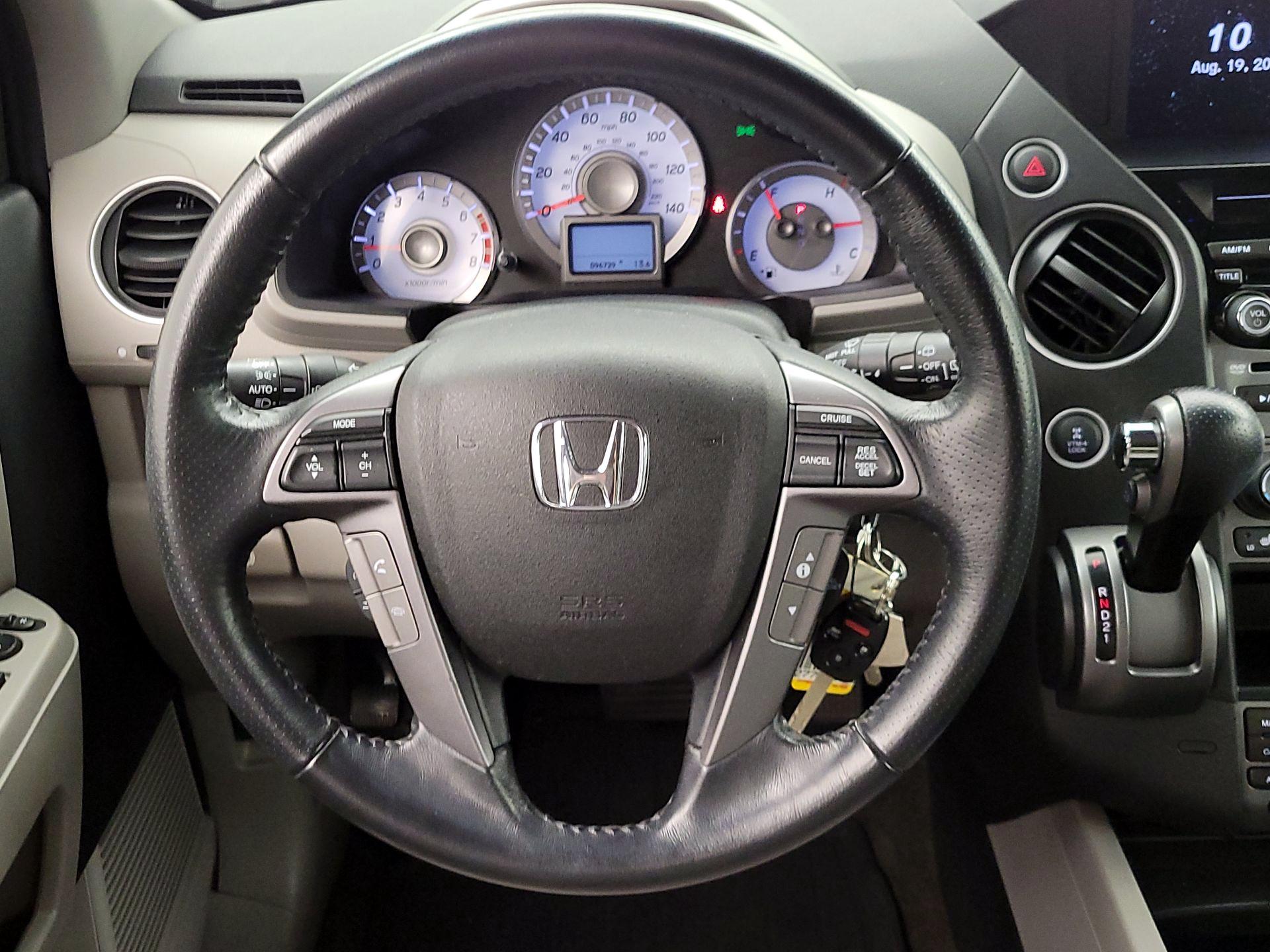 Thumbnail: 2013 Honda Pilot - 10