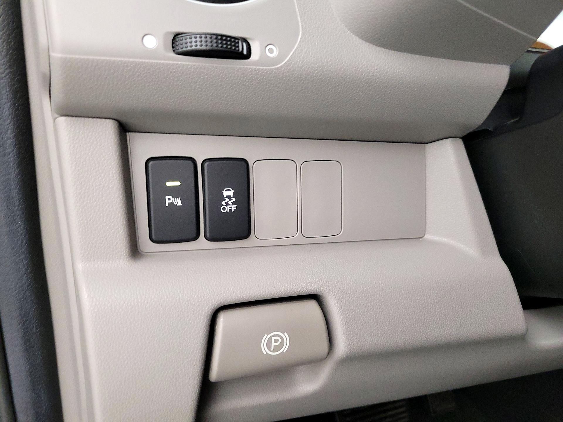 Thumbnail: 2013 Honda Pilot - 13