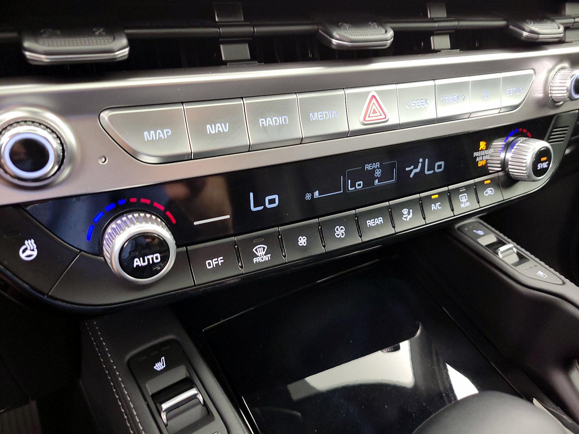 Thumbnail: 2025 Kia Telluride - 17