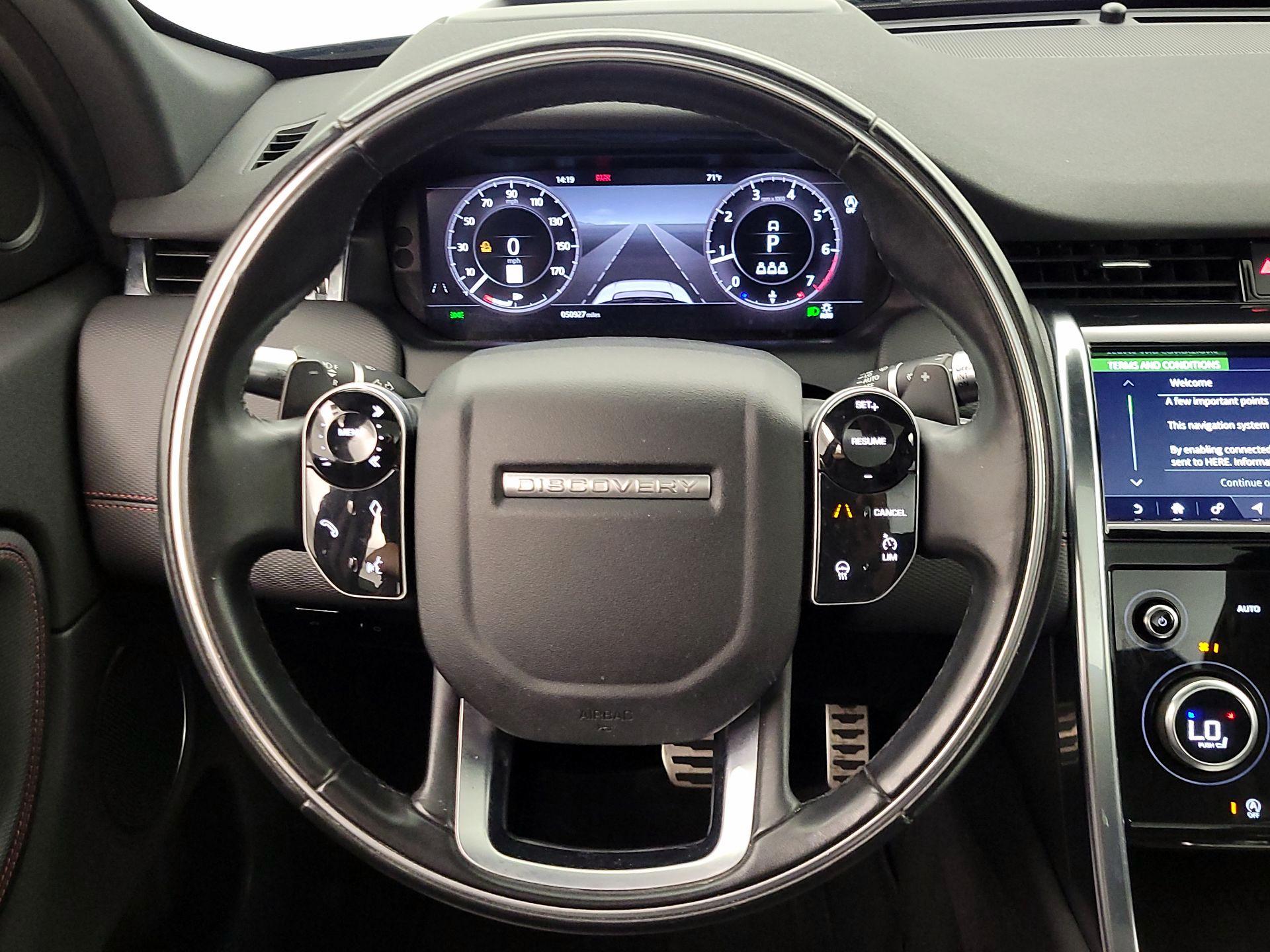Thumbnail: 2020 Land Rover Discovery Sport - 10