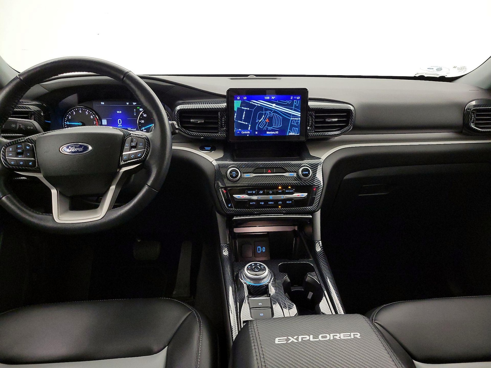 Image of 2023 Ford Explorer XLT