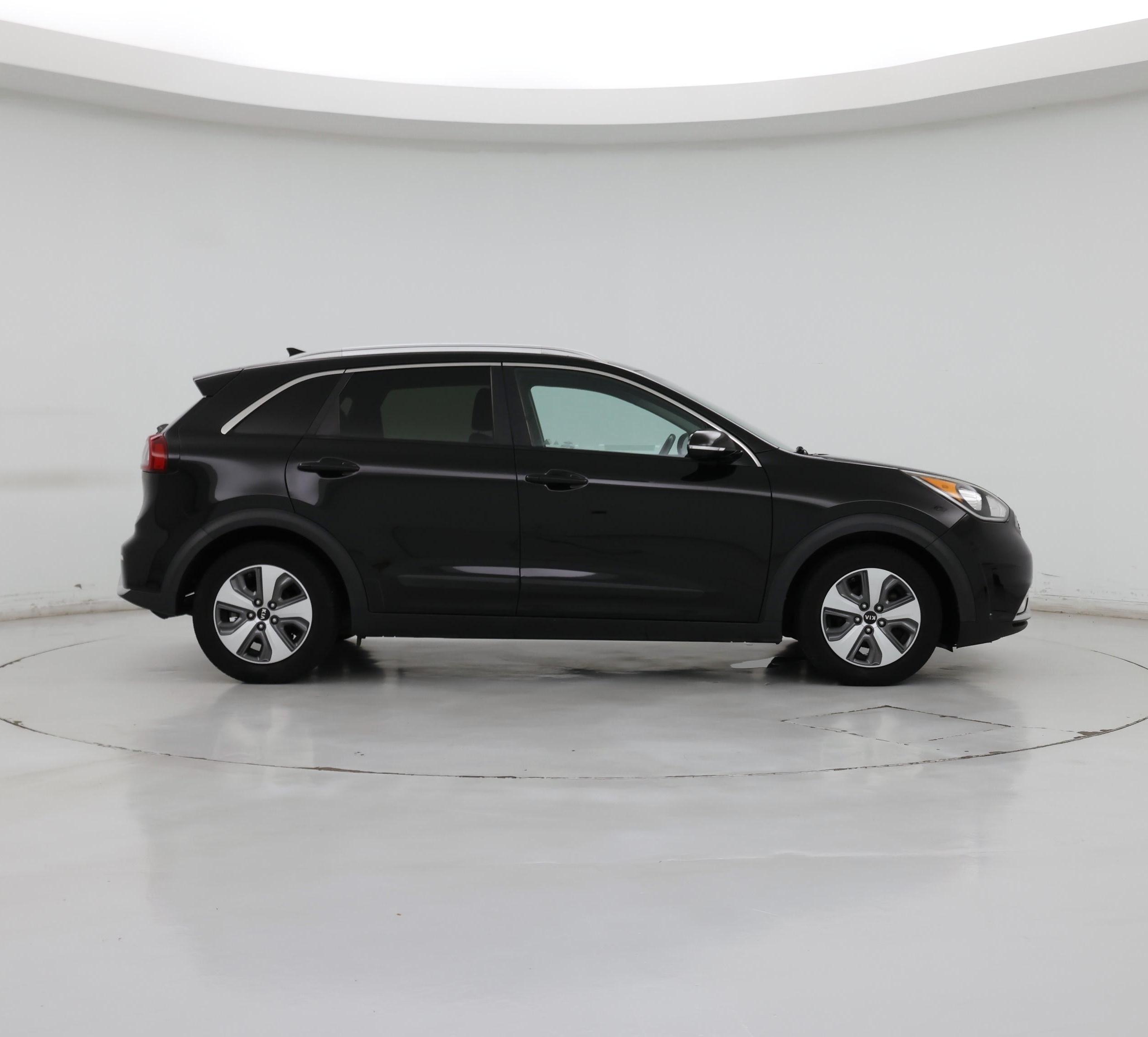 Thumbnail: 2017 Kia Niro - 7