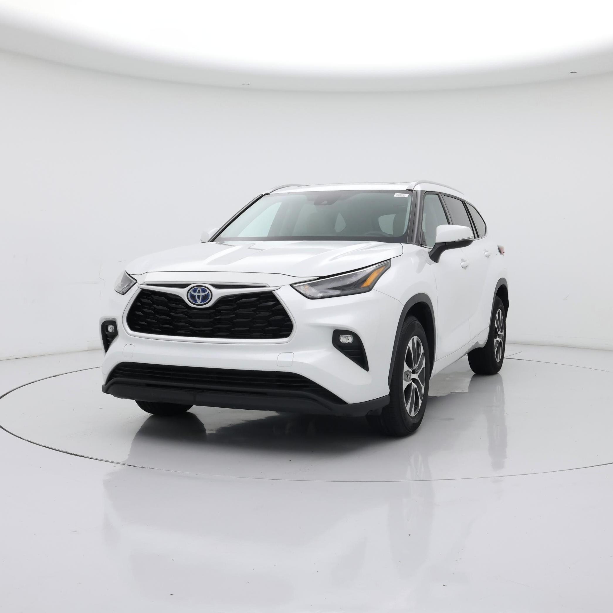 Thumbnail: 2022 Toyota Highlander - 4