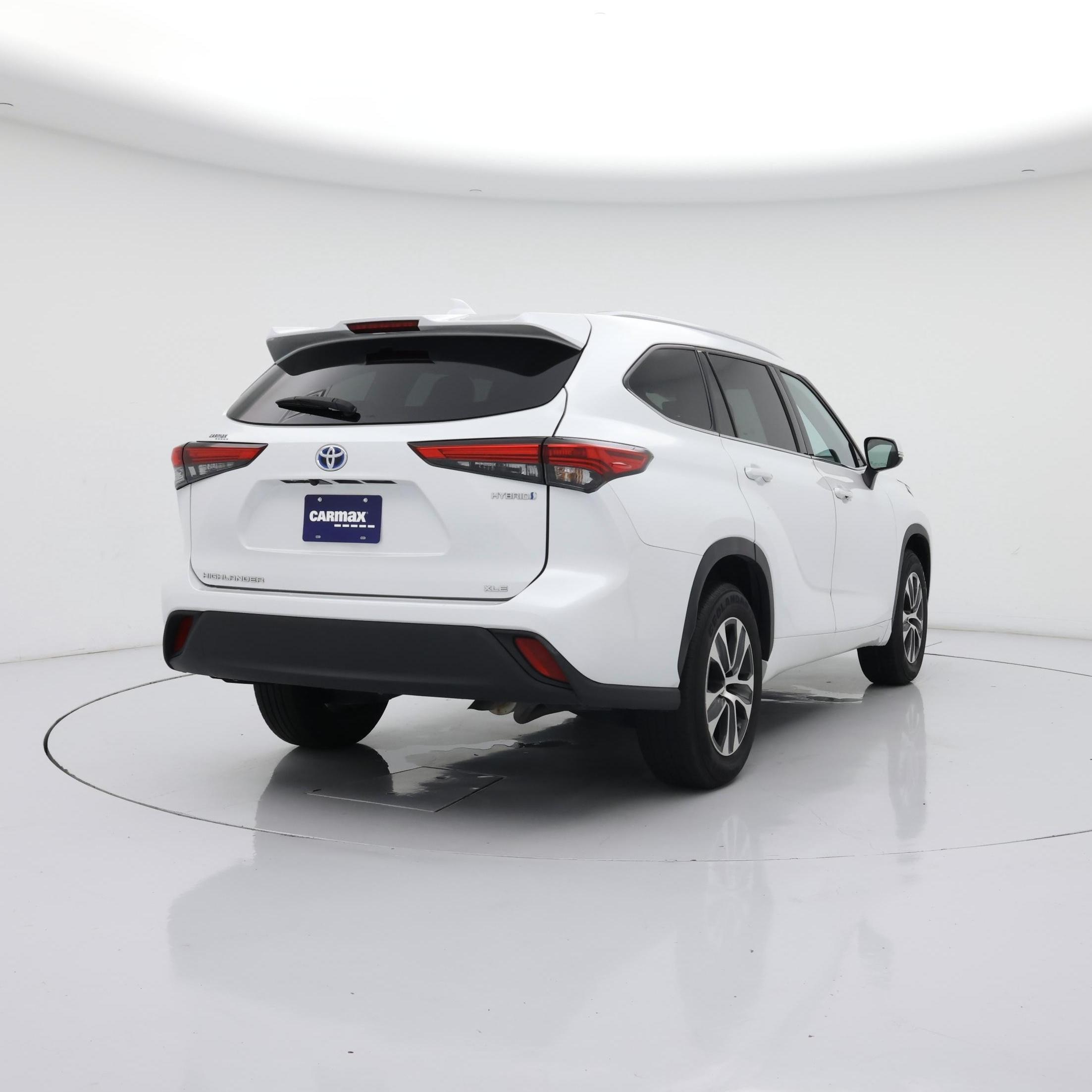 Thumbnail: 2022 Toyota Highlander - 8
