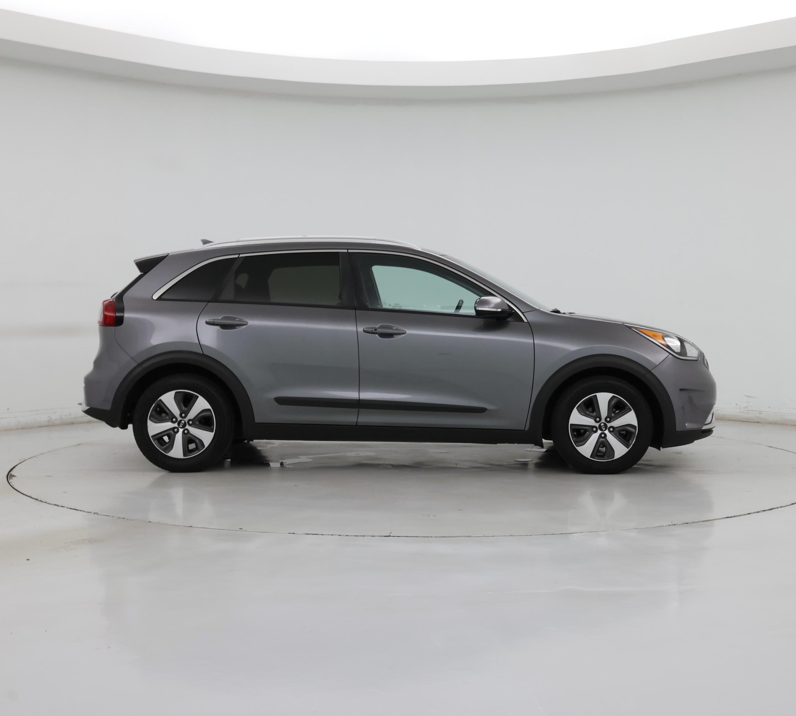 Thumbnail: 2017 Kia Niro - 7
