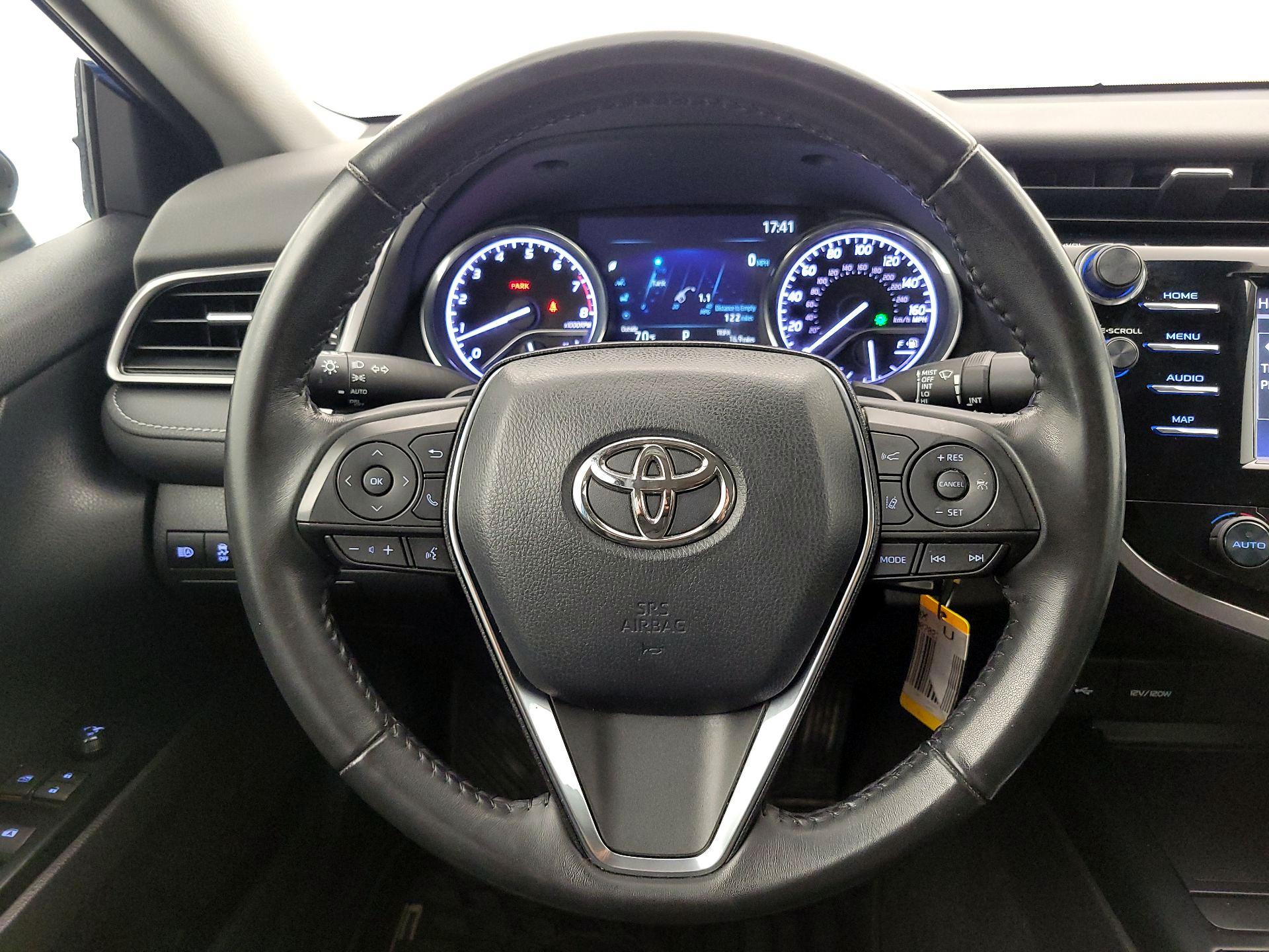 Thumbnail: 2020 Toyota Camry - 10