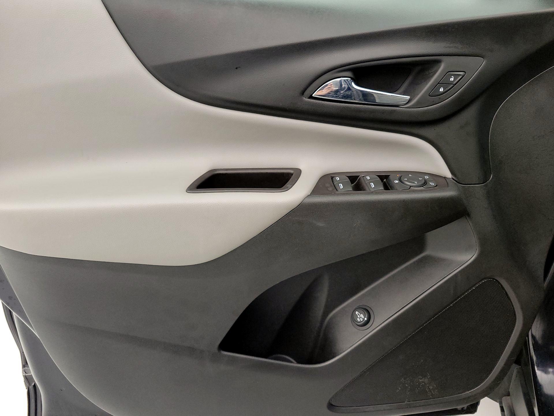 Thumbnail: 2020 Chevrolet Equinox - 12