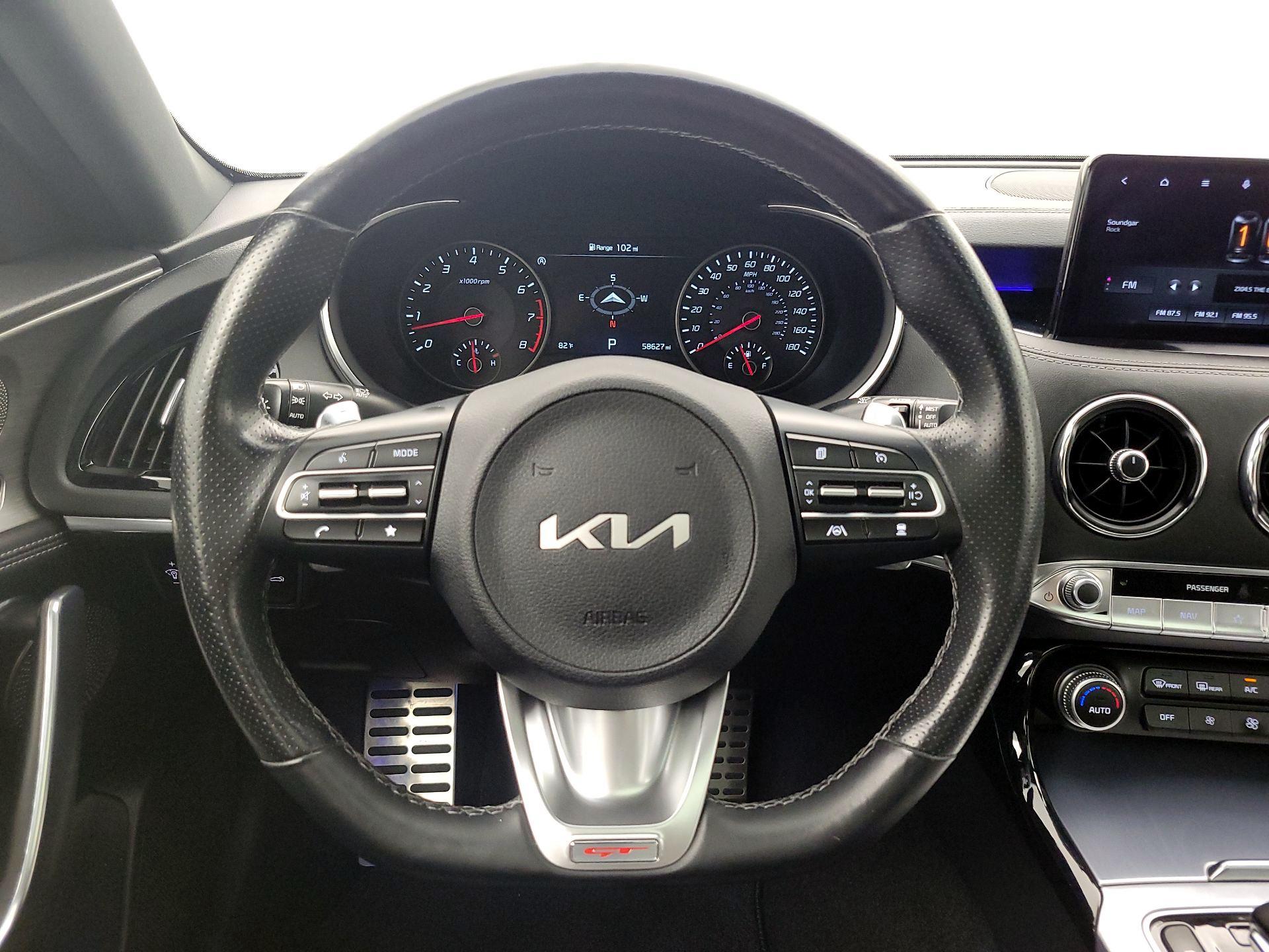 Thumbnail: 2022 Kia Stinger - 10