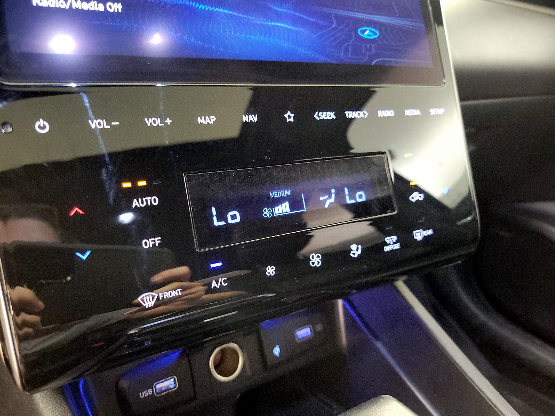 Thumbnail: 2022 Hyundai Santa Cruz - 17