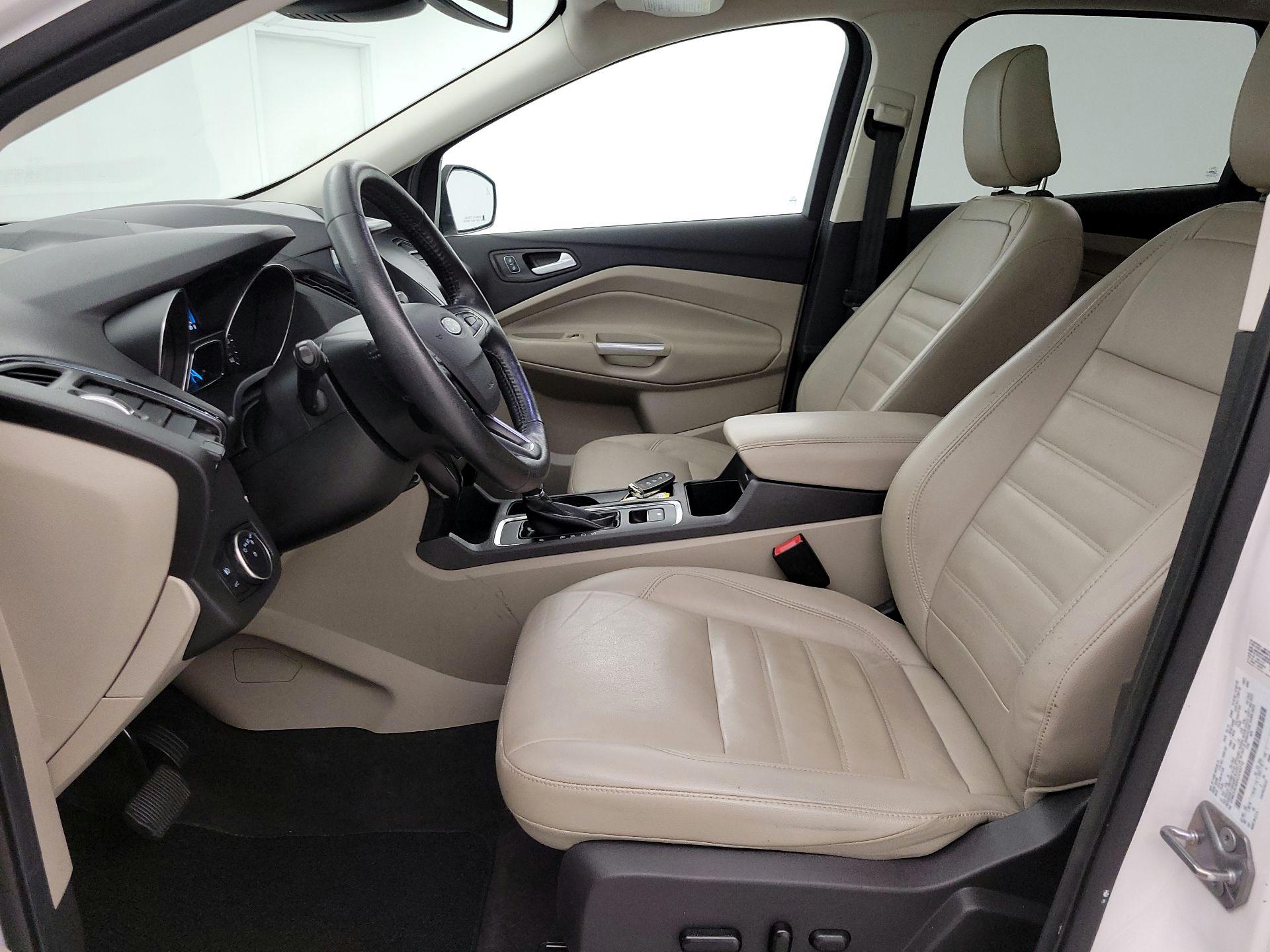 Thumbnail: 2019 Ford Escape - 11