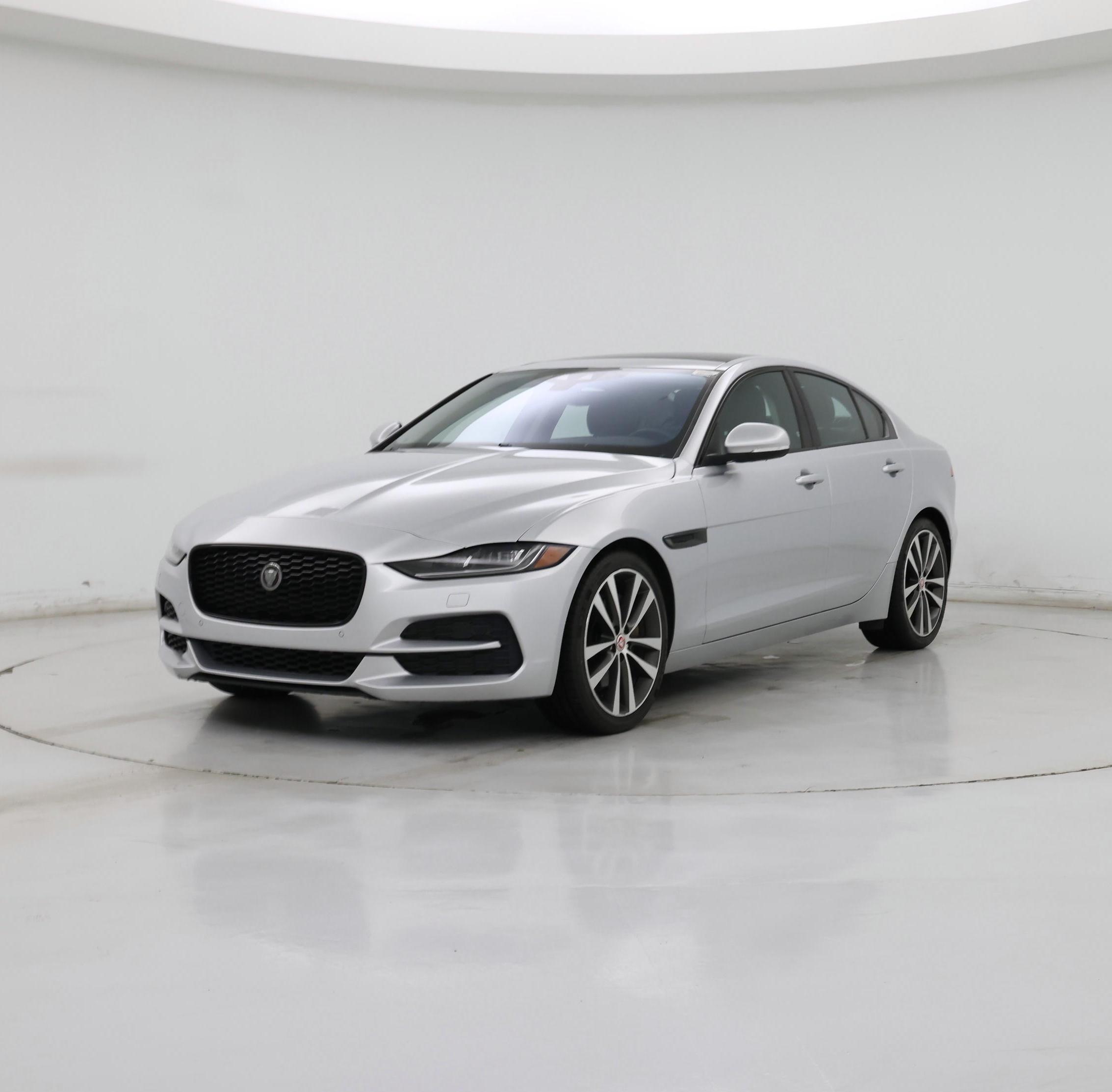 Thumbnail: 2020 Jaguar XE - 4