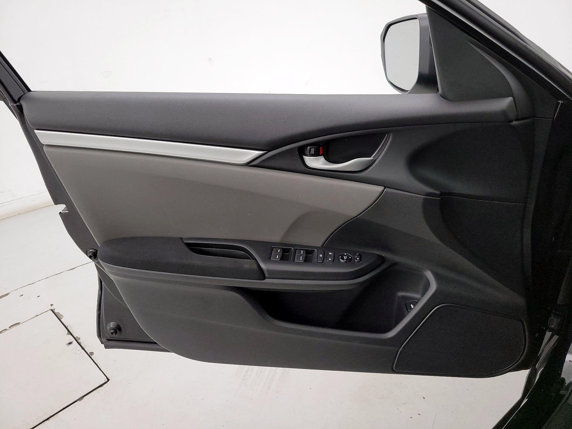 Thumbnail: 2019 Honda Civic - 12