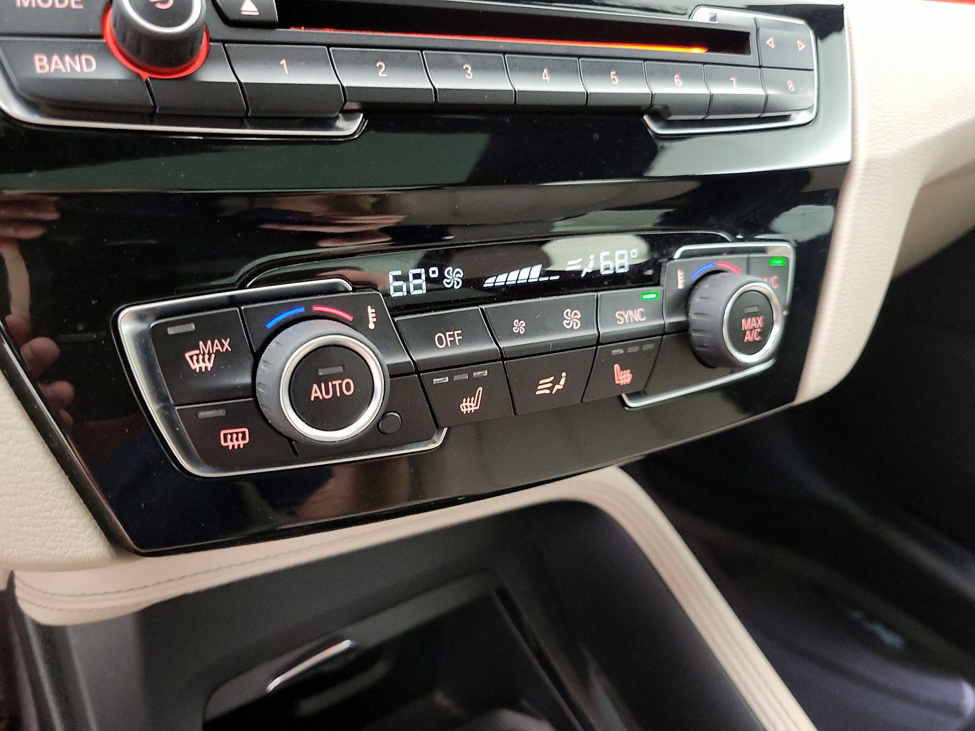 Thumbnail: 2018 BMW X1 - 16