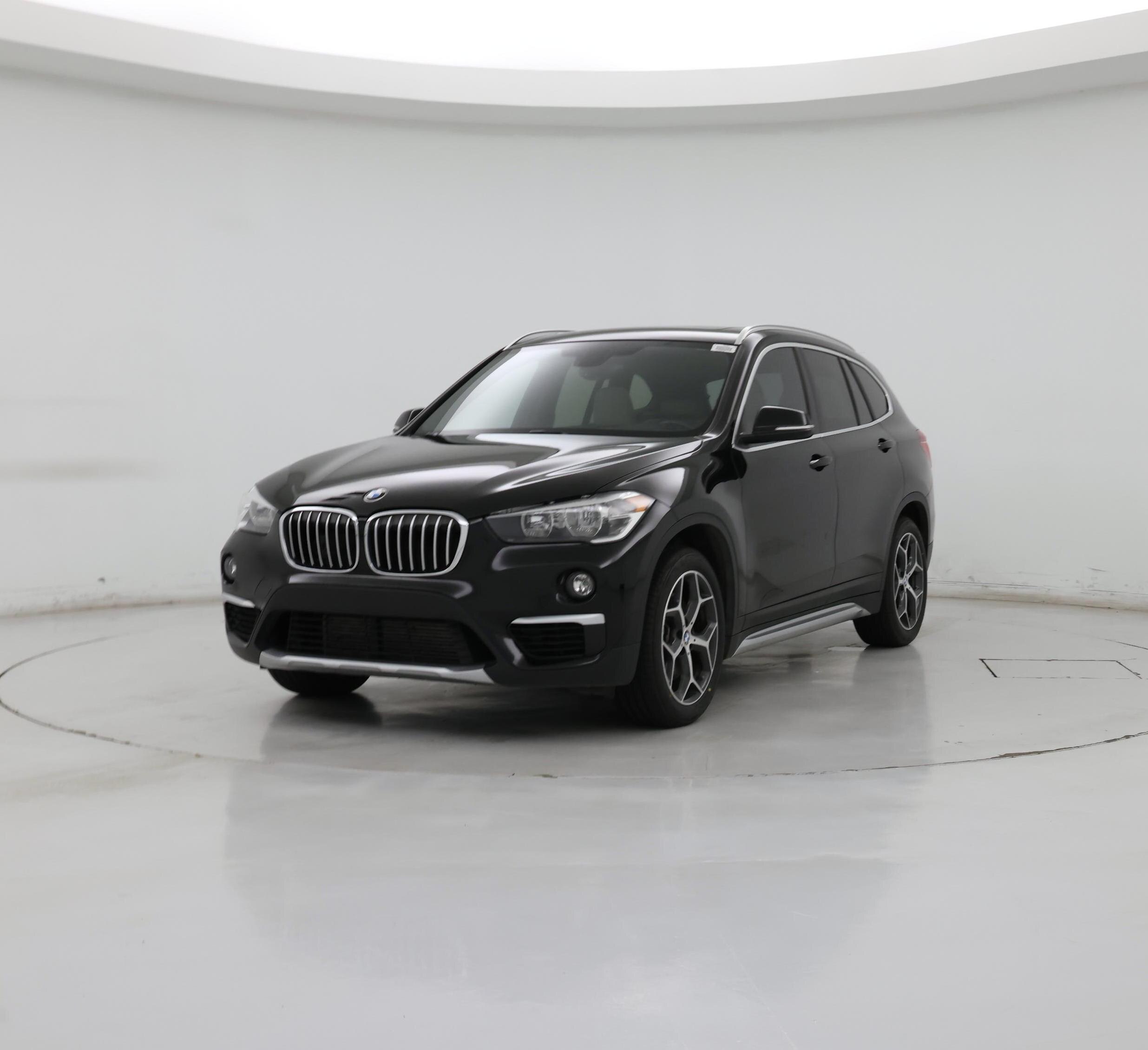Thumbnail: 2018 BMW X1 - 4