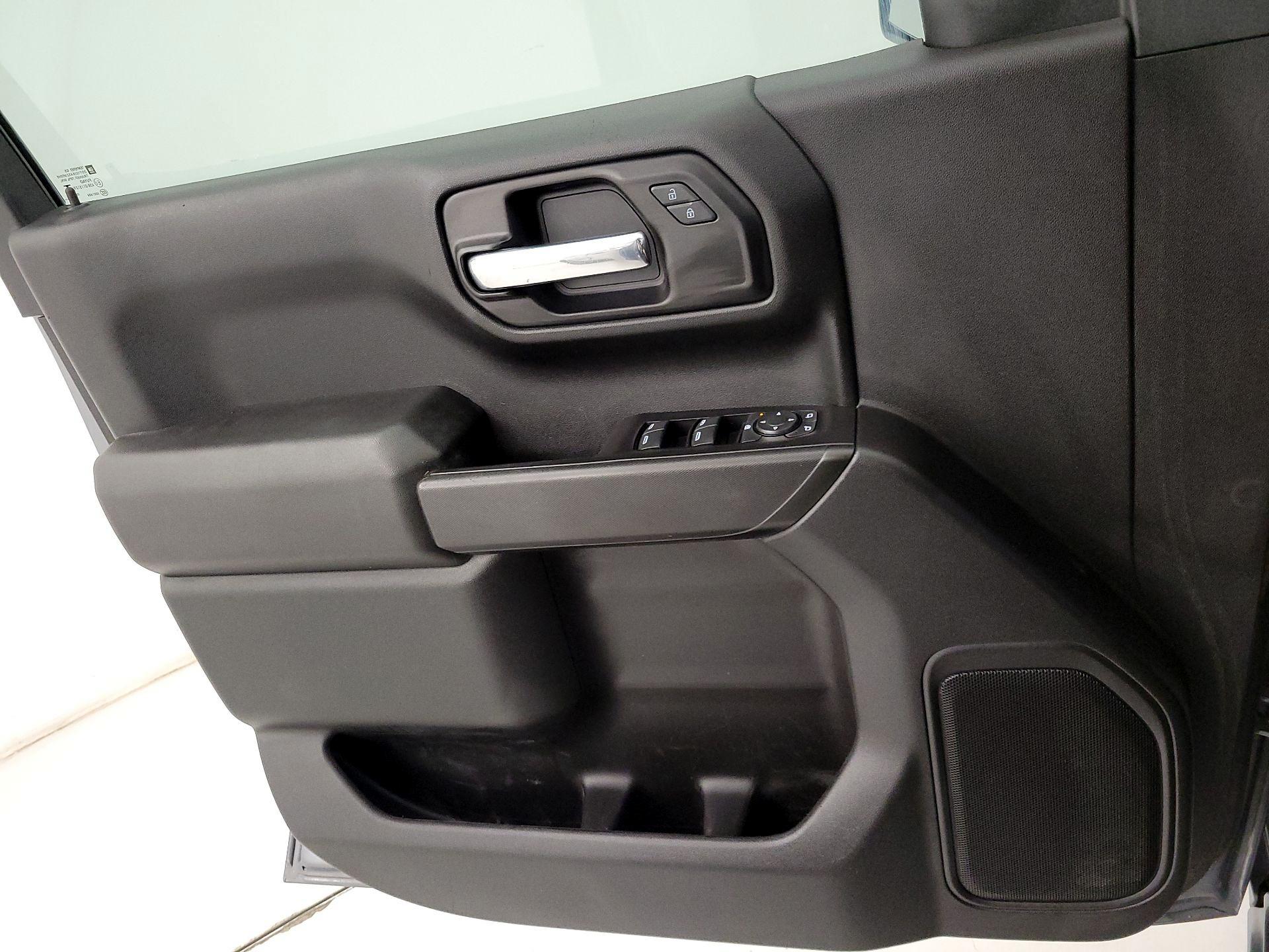 Thumbnail: 2020 Chevrolet Silverado 1500 - 12