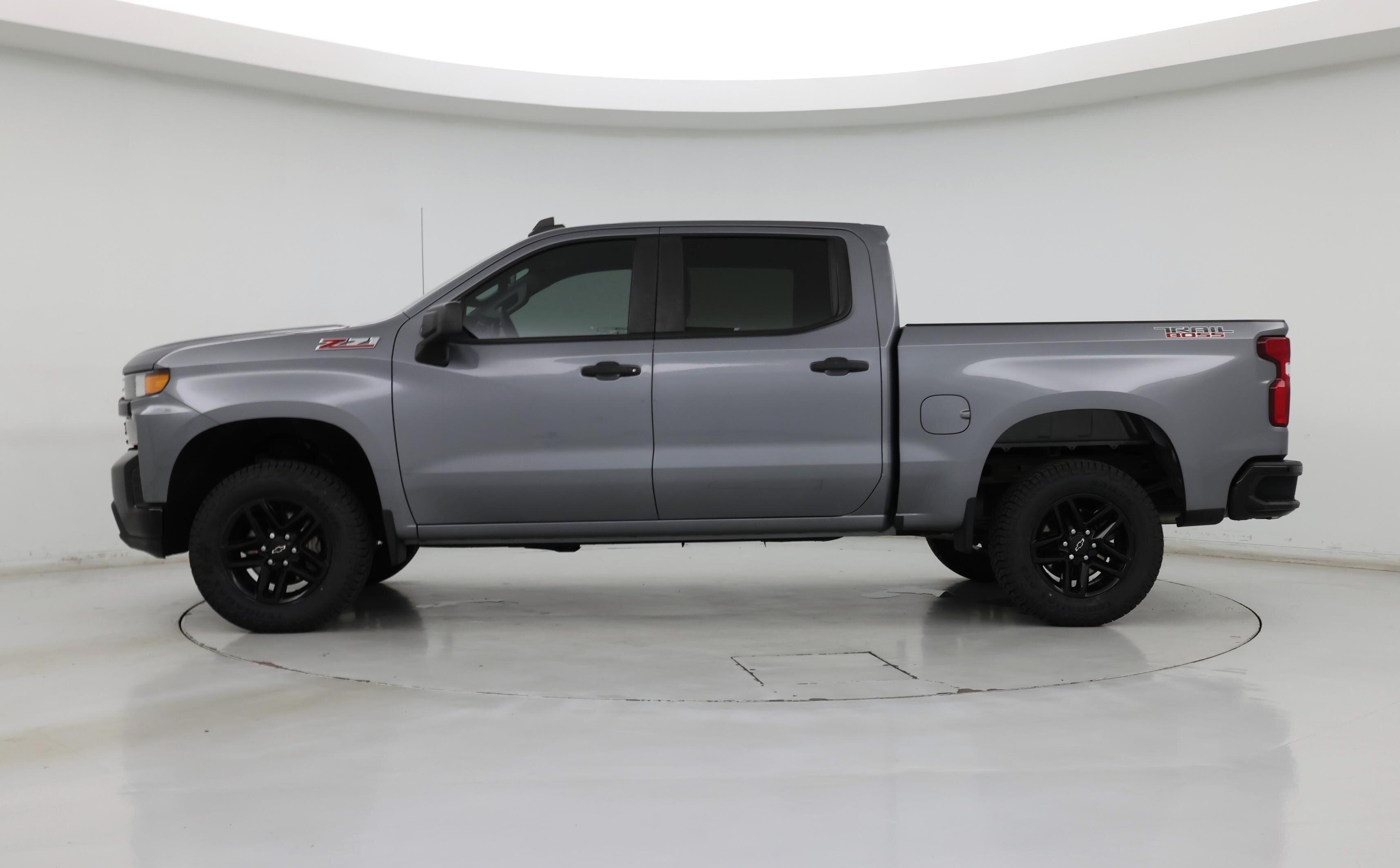 Thumbnail: 2020 Chevrolet Silverado 1500 - 3