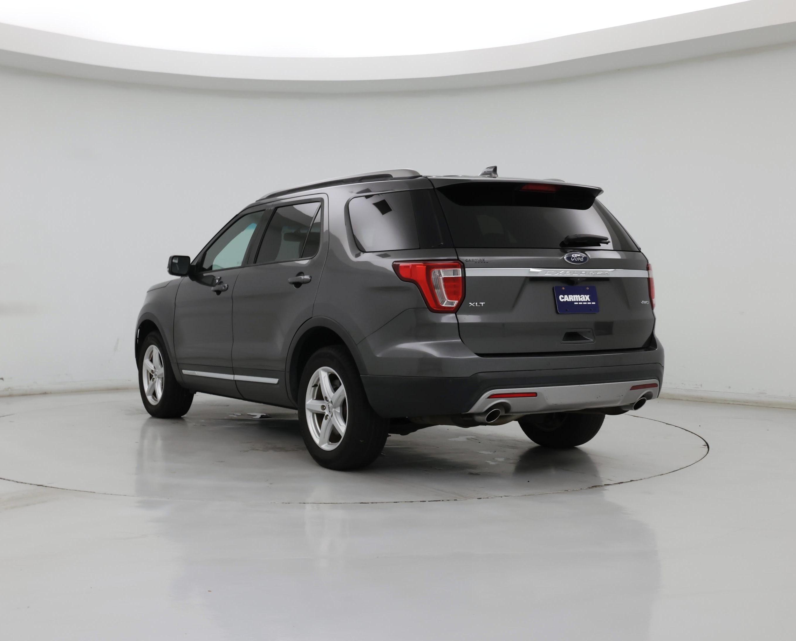 Thumbnail: 2016 Ford Explorer - 2