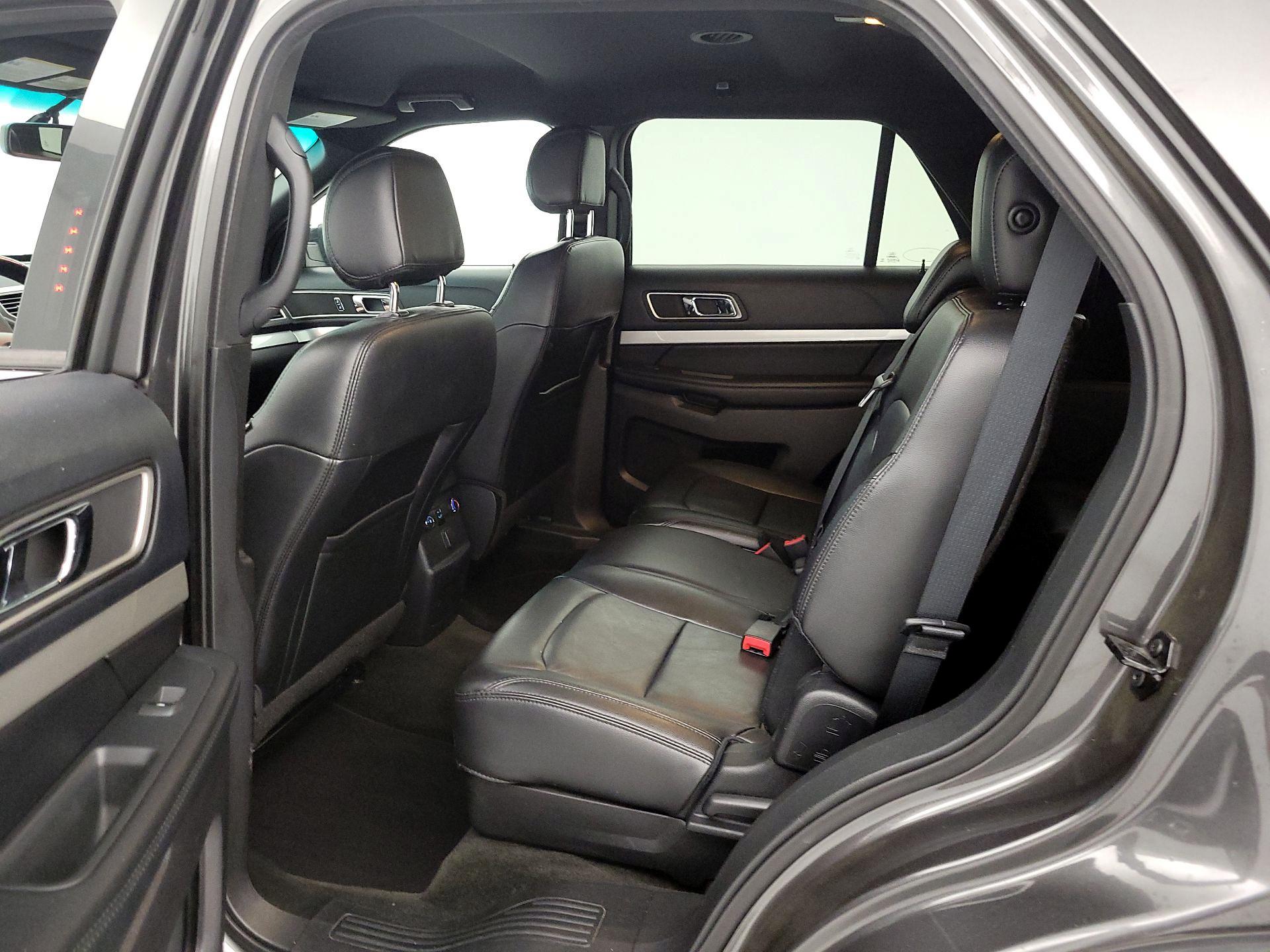Thumbnail: 2016 Ford Explorer - 19