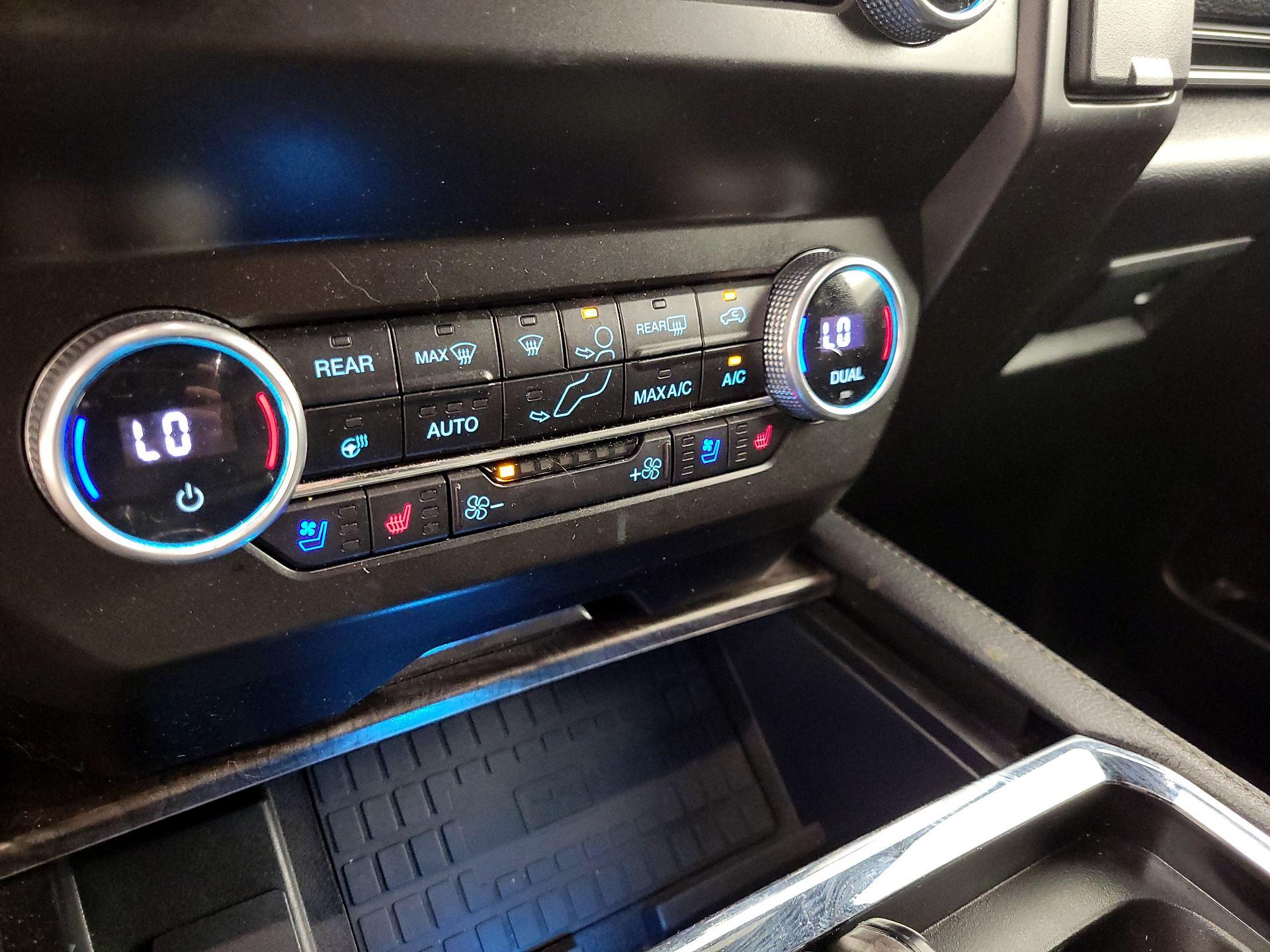 Thumbnail: 2021 Ford Expedition - 17