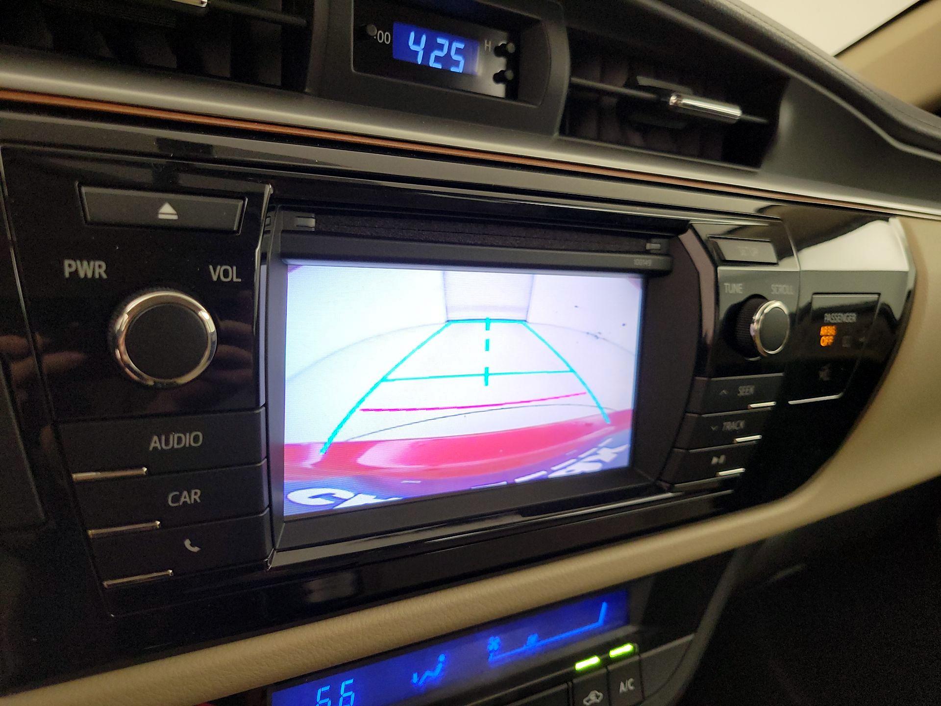 Thumbnail: 2015 Toyota Corolla - 14