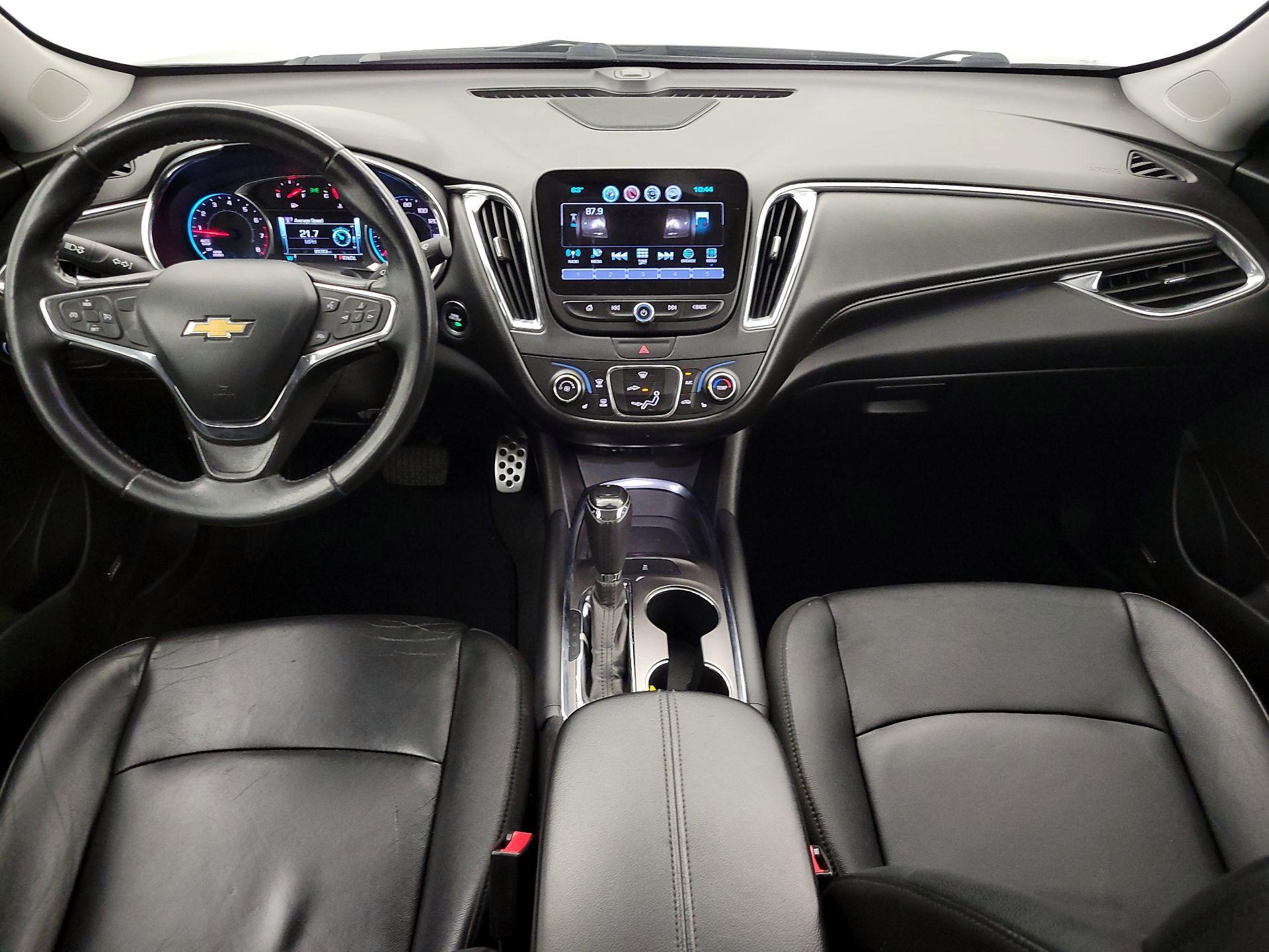 Thumbnail: 2016 Chevrolet Malibu - 9