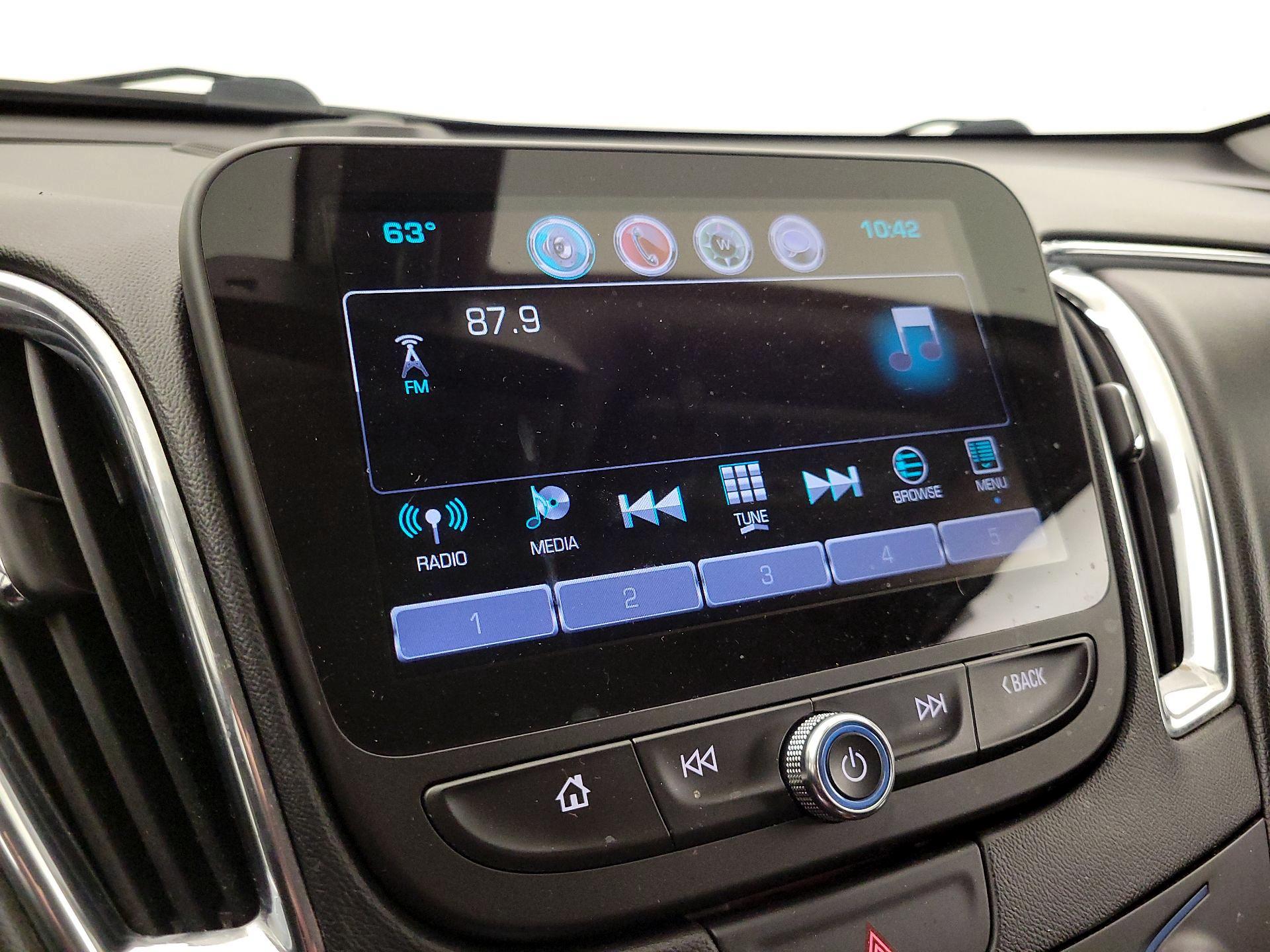 Thumbnail: 2016 Chevrolet Malibu - 15