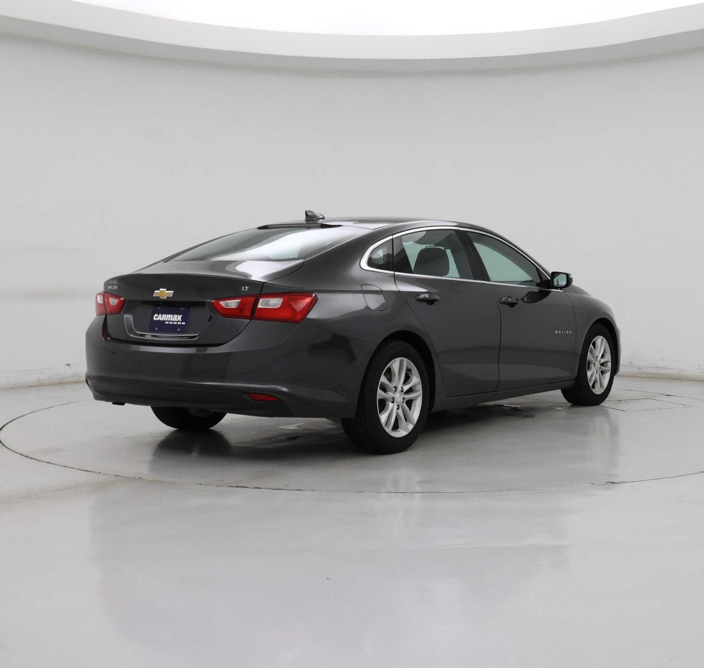 Thumbnail: 2016 Chevrolet Malibu - 8