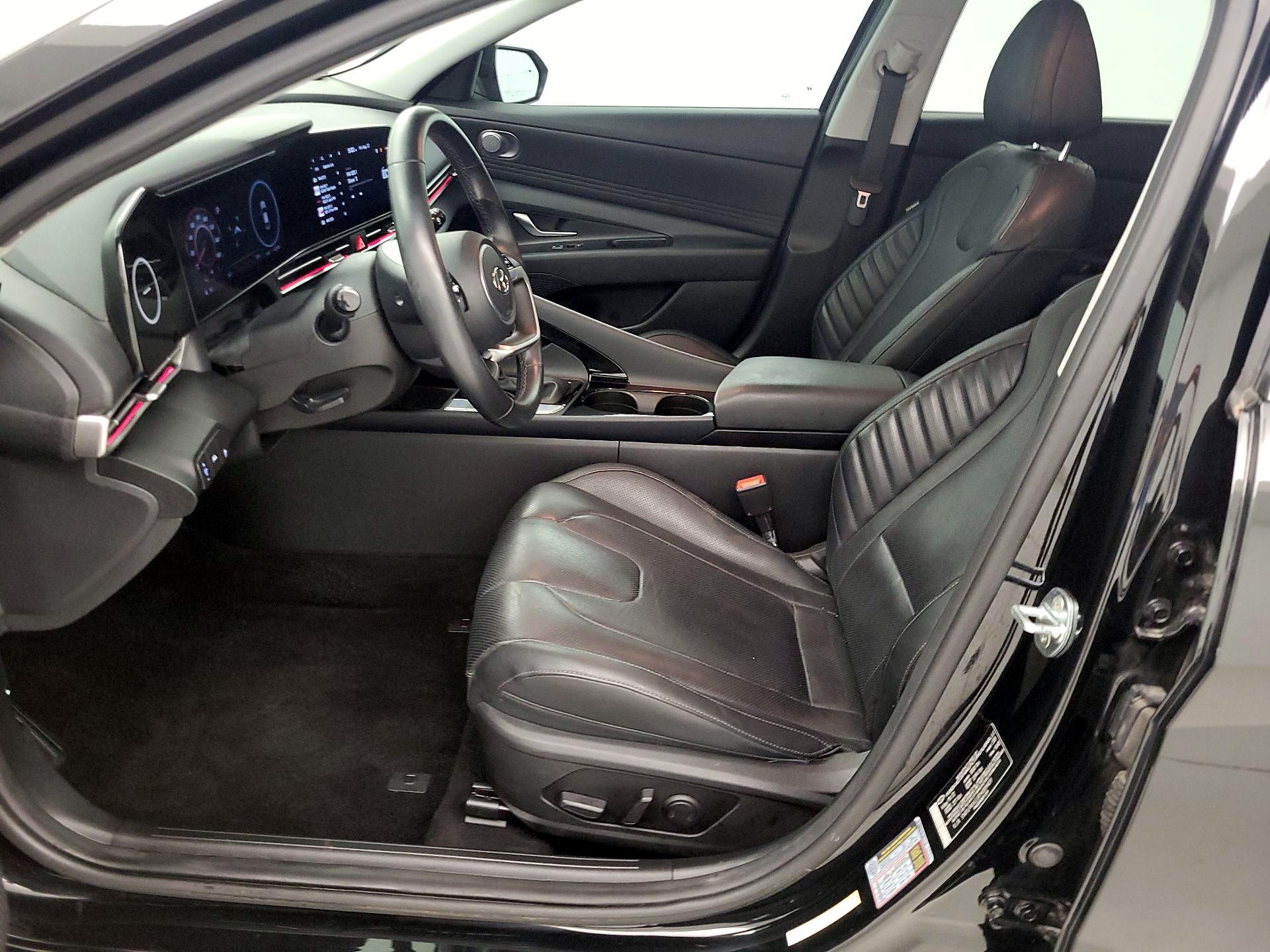 Thumbnail: 2023 Hyundai Elantra - 11