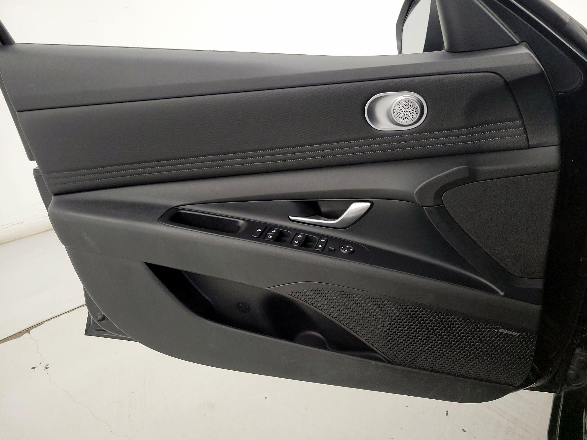 Thumbnail: 2023 Hyundai Elantra - 12