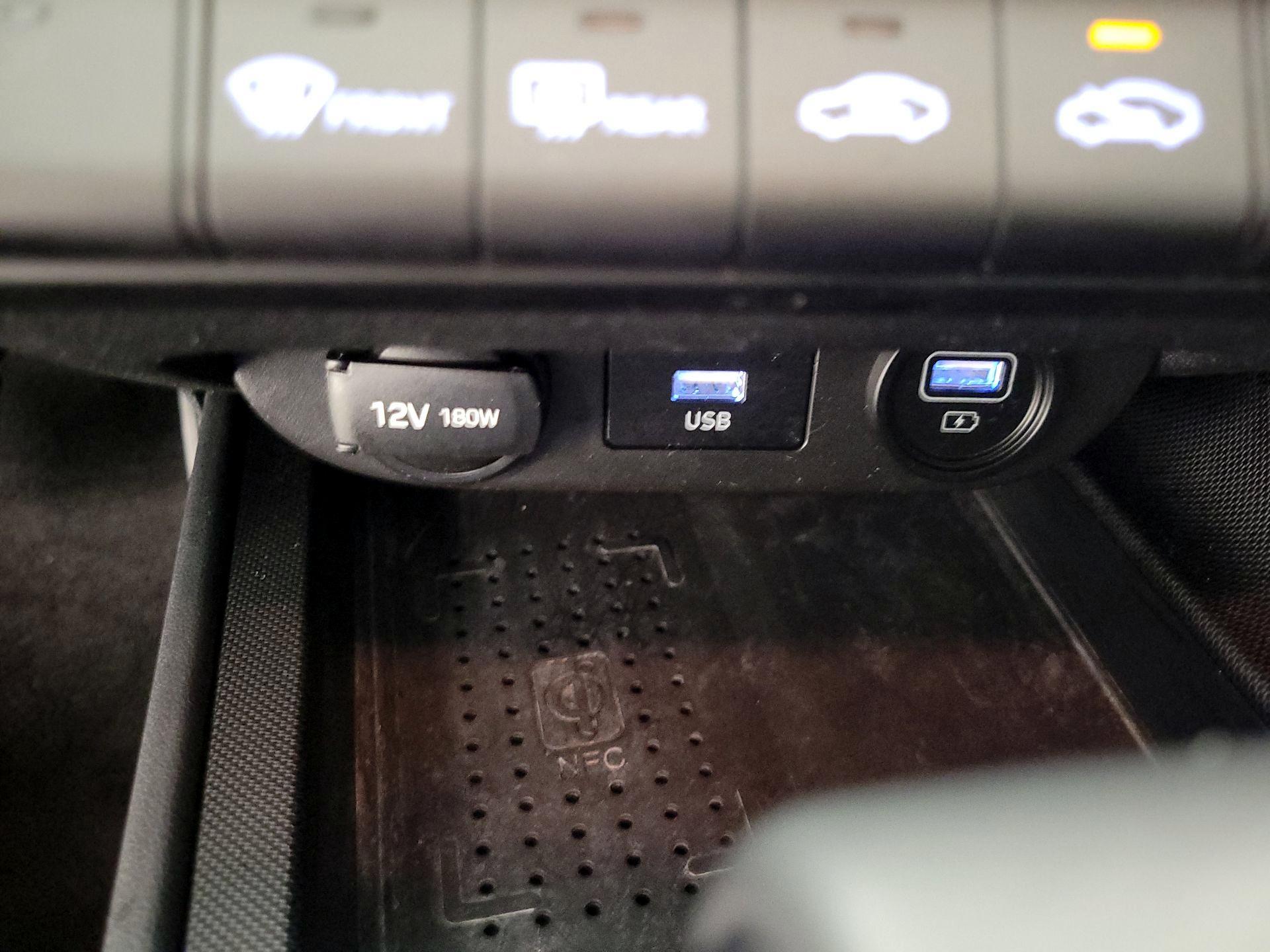 Thumbnail: 2023 Hyundai Elantra - 18