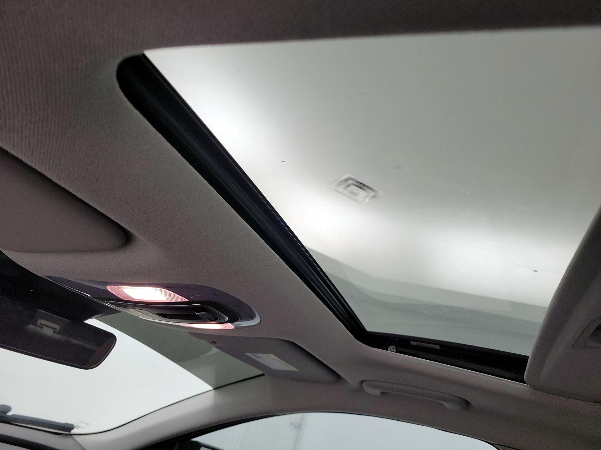 Thumbnail: 2023 Hyundai Elantra - 19