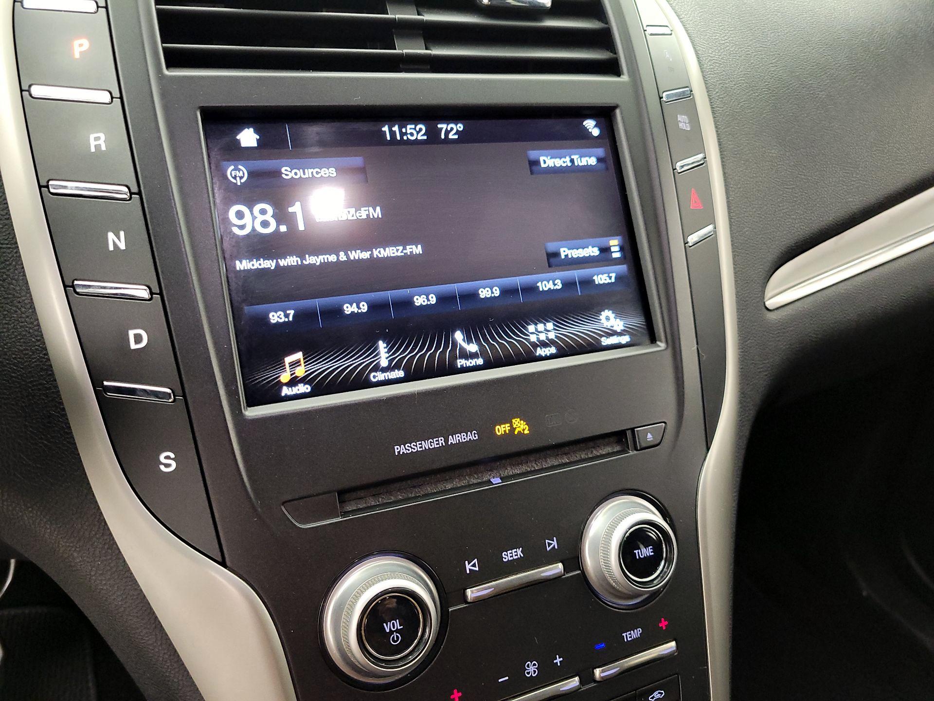 Thumbnail: 2017 Lincoln MKC - 15