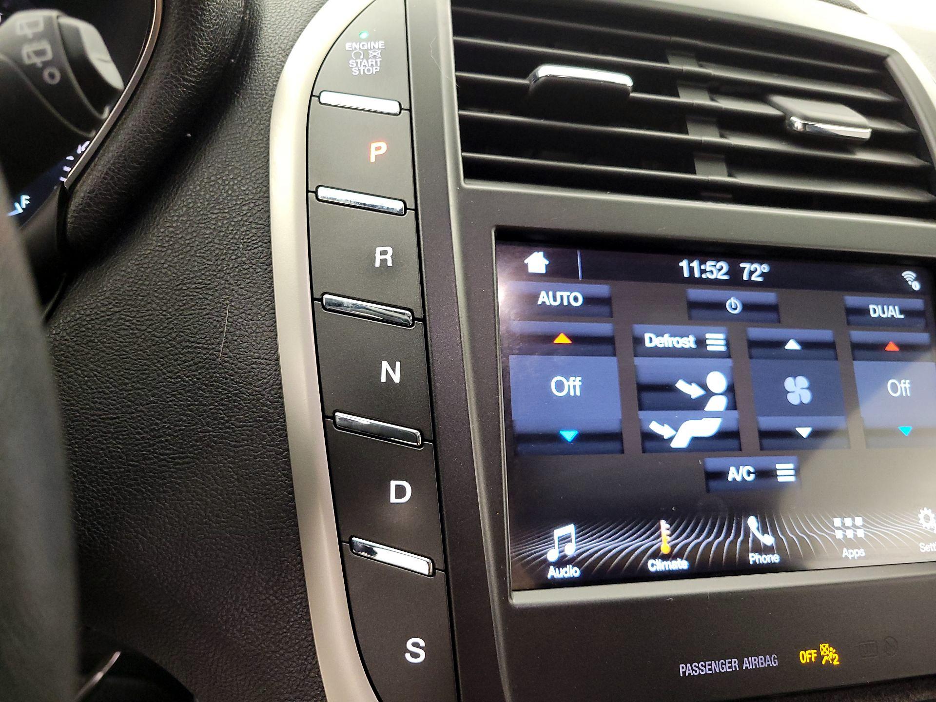 Thumbnail: 2017 Lincoln MKC - 17