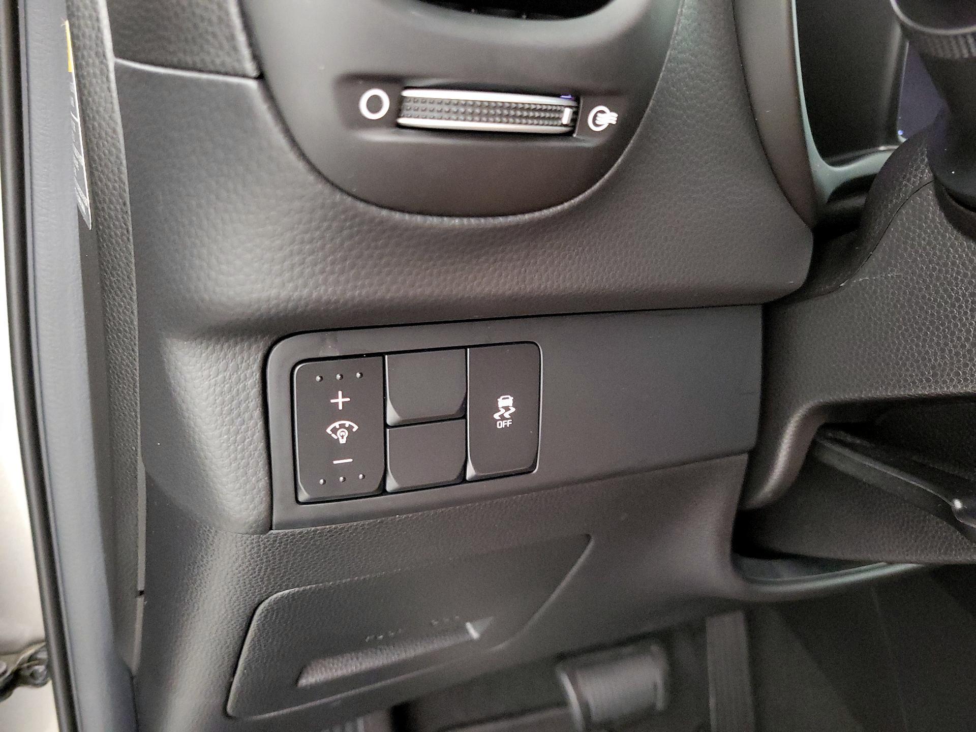 Thumbnail: 2018 Kia Soul - 13