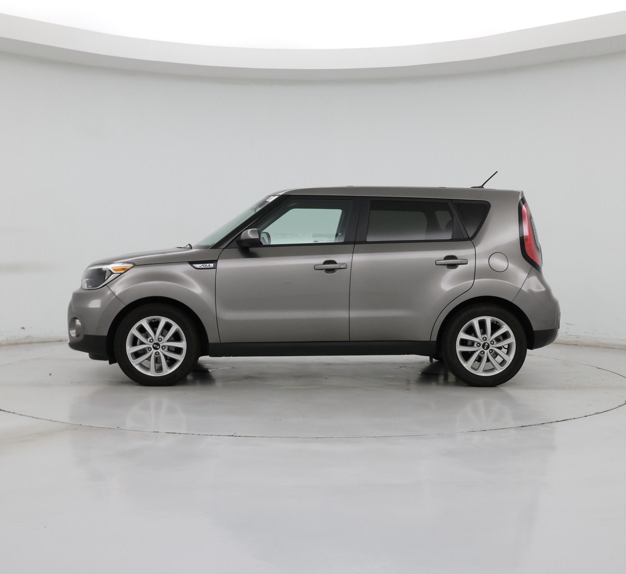 Thumbnail: 2018 Kia Soul - 3
