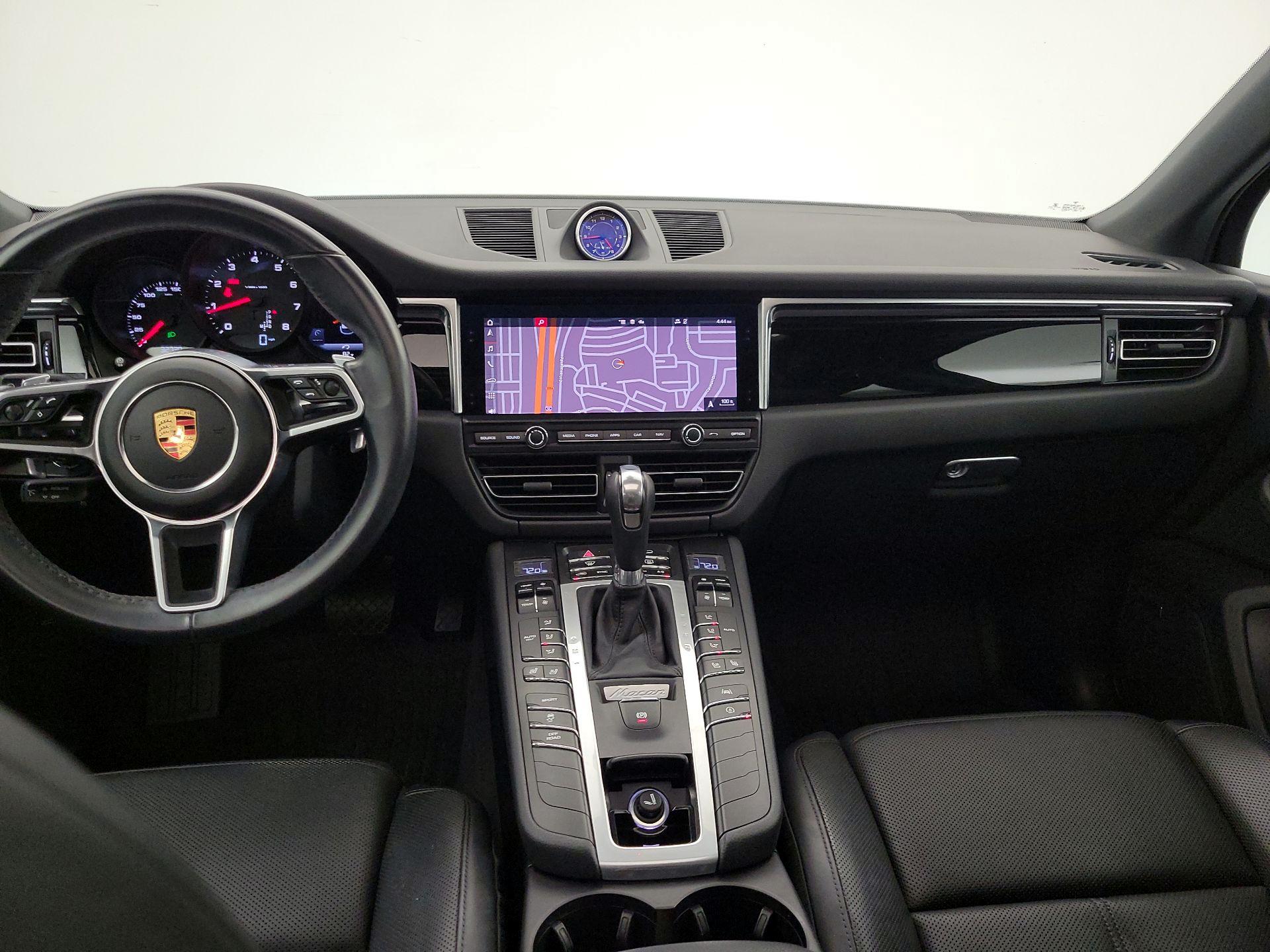 Thumbnail: 2020 Porsche Macan - 9