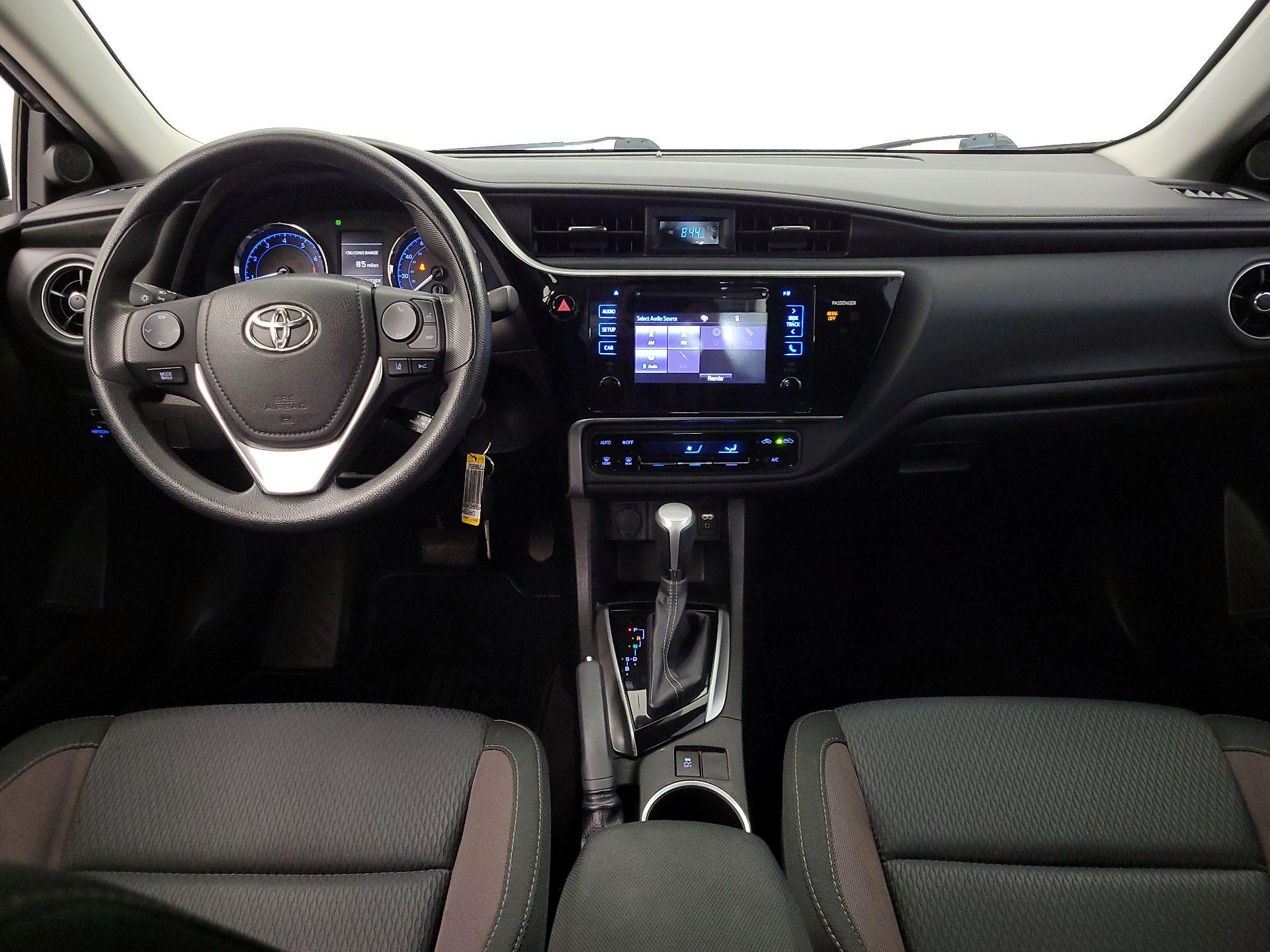 Thumbnail: 2017 Toyota Corolla - 9