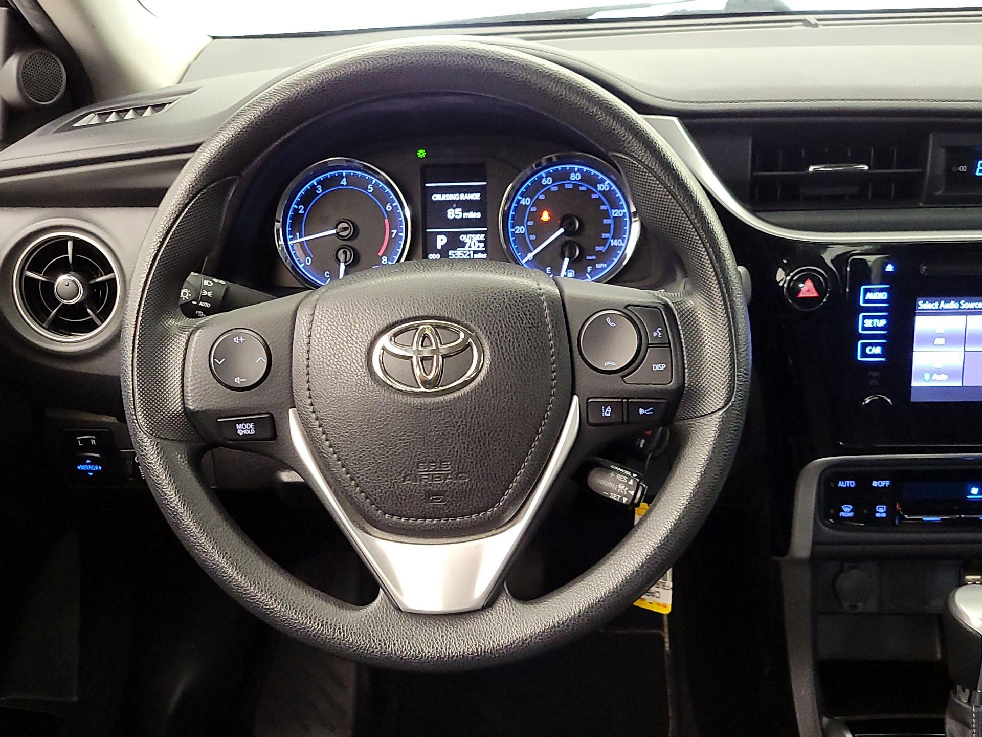 Thumbnail: 2017 Toyota Corolla - 10