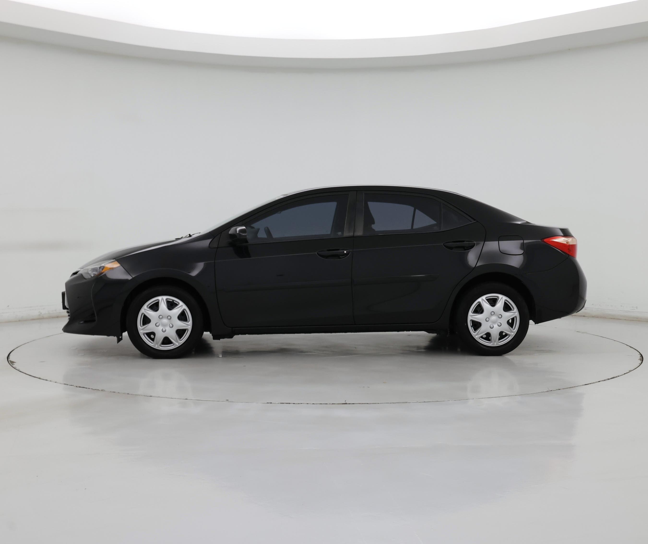 Thumbnail: 2017 Toyota Corolla - 3