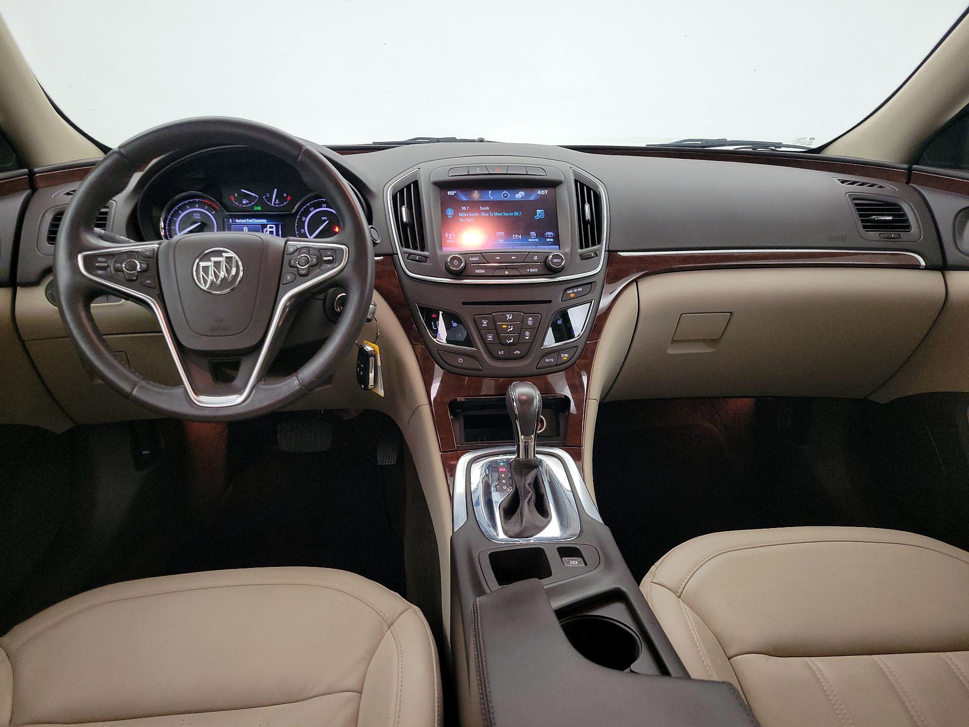 Thumbnail: 2017 Buick Regal - 9