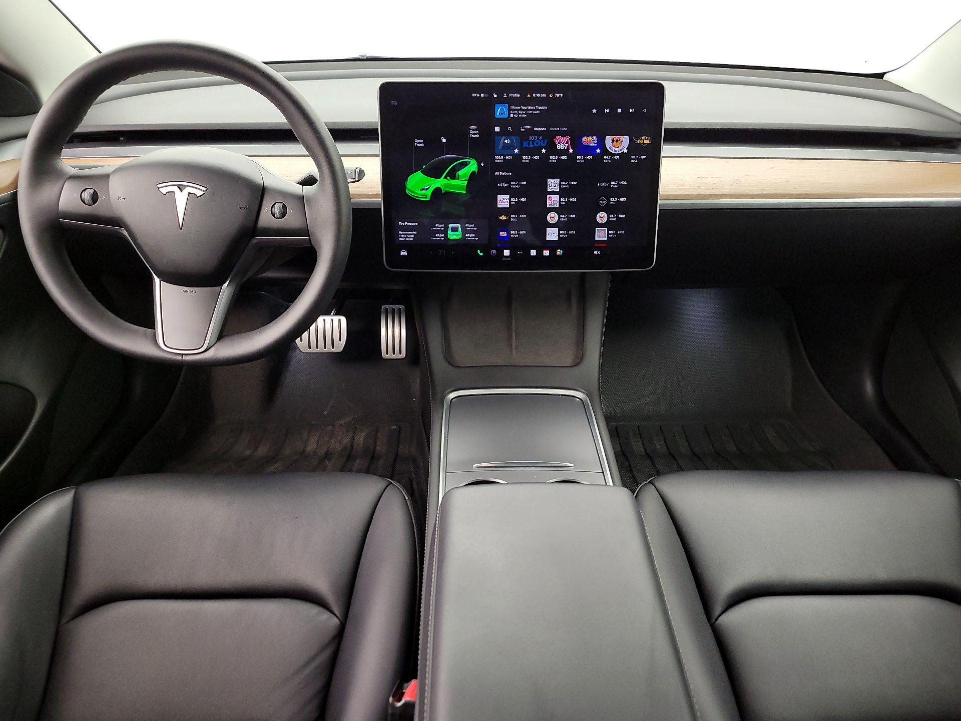 Thumbnail: 2023 Tesla Model 3 - 9