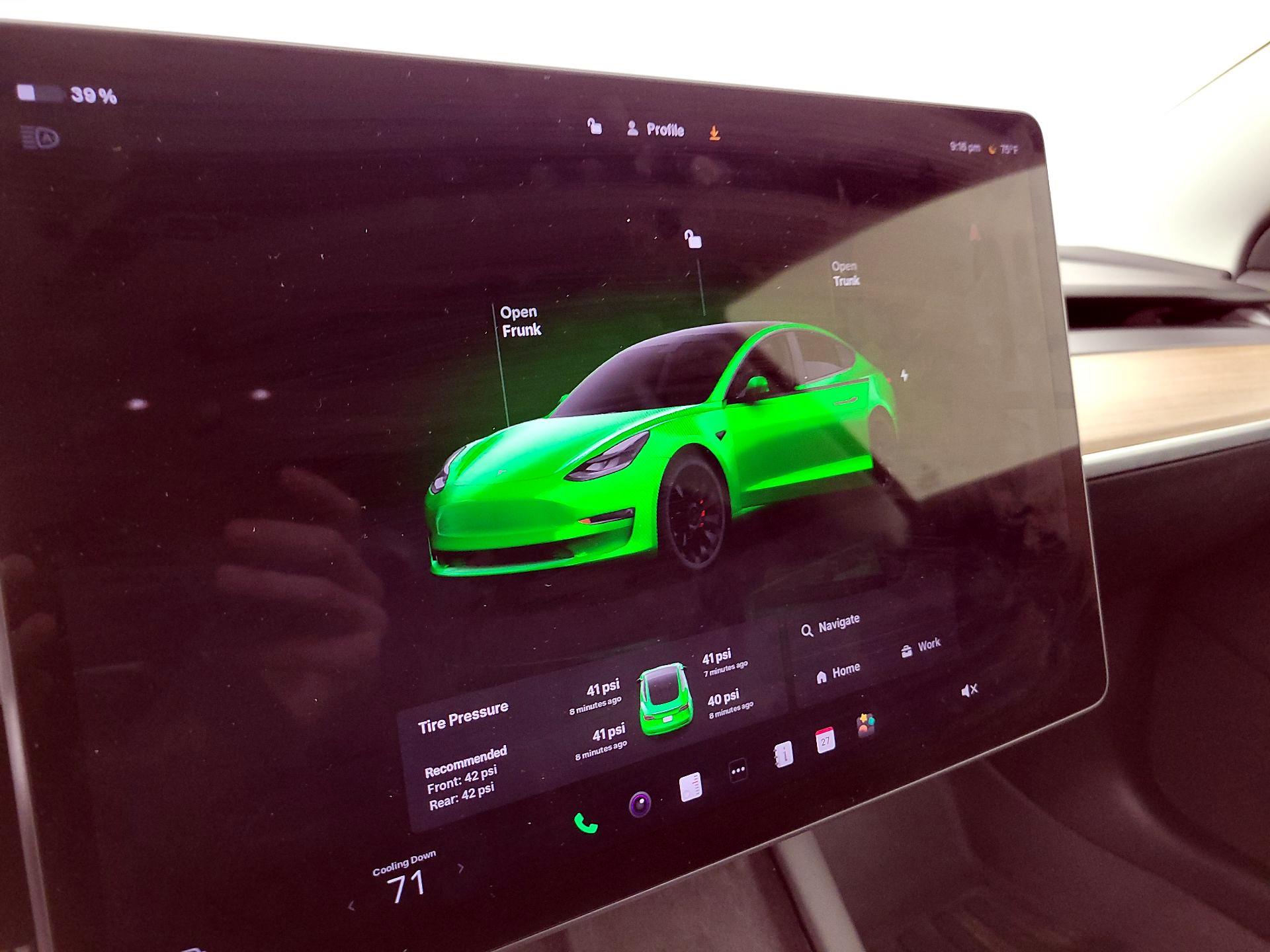 Thumbnail: 2023 Tesla Model 3 - 15