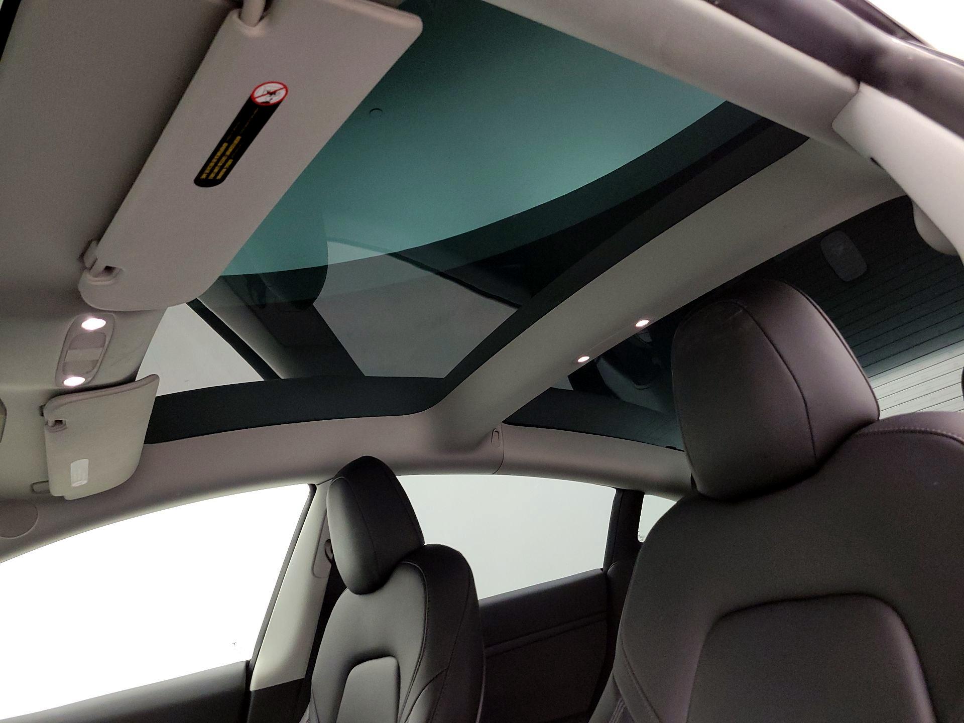 Thumbnail: 2023 Tesla Model 3 - 18