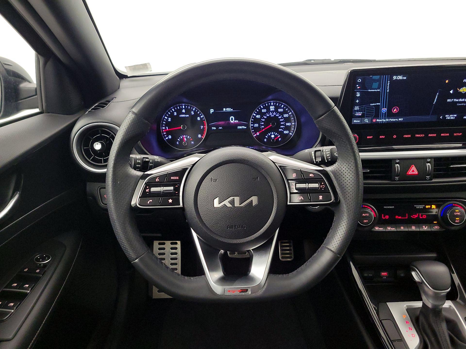 Thumbnail: 2024 Kia Forte - 10